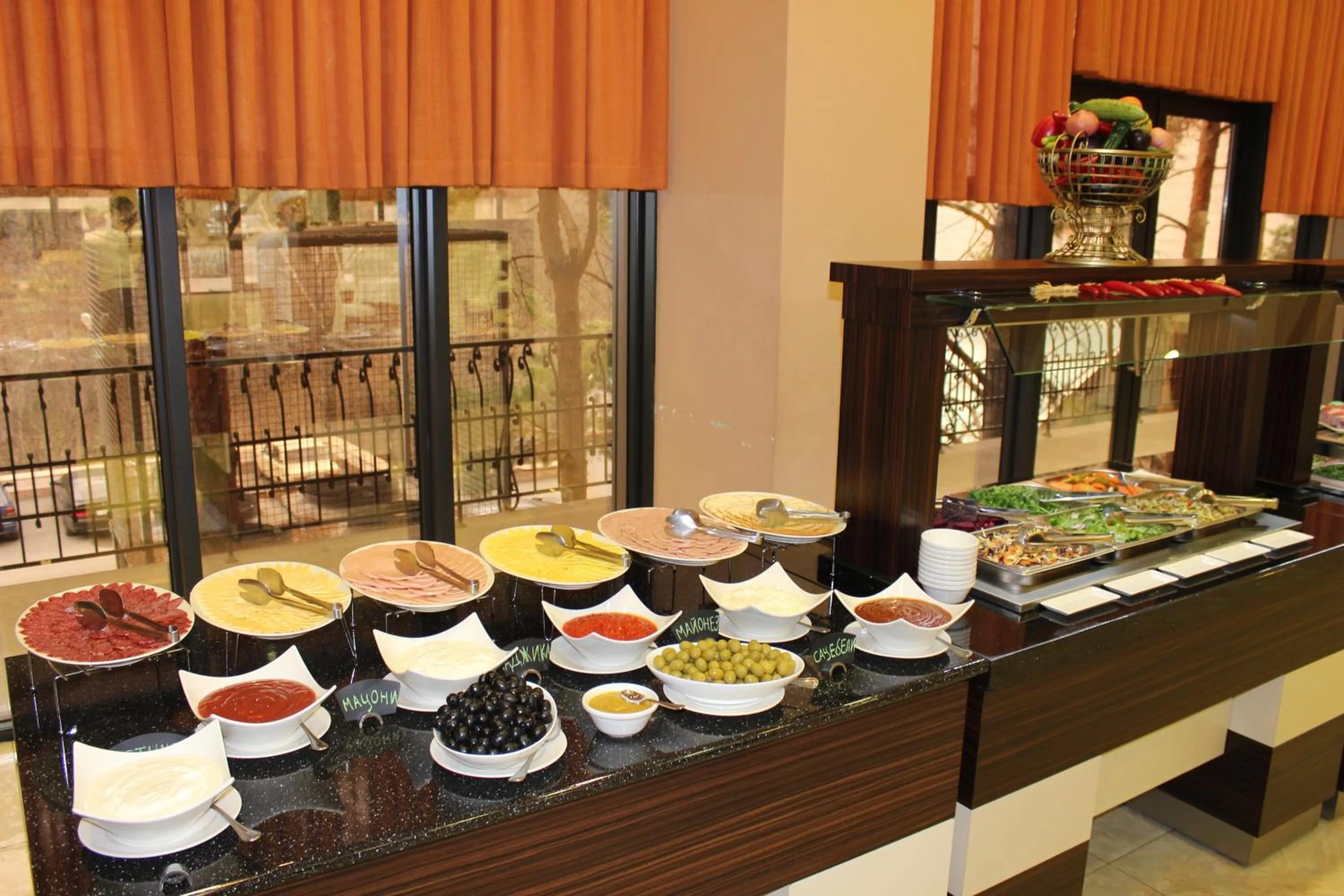 Restaurant/places to eat in Aghveran Ararat Resort Hotel