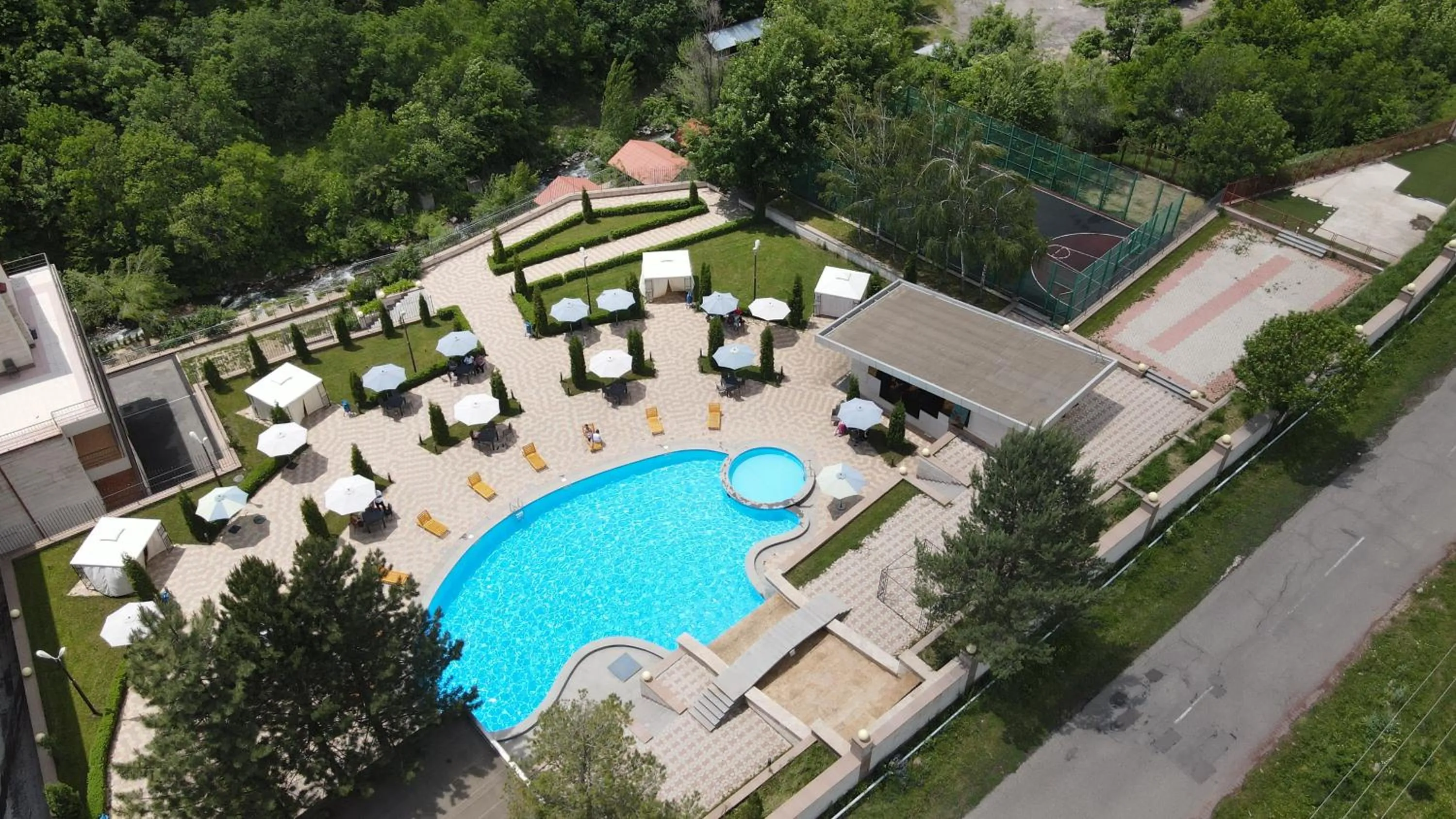 Area and facilities in Aghveran Ararat Resort Hotel