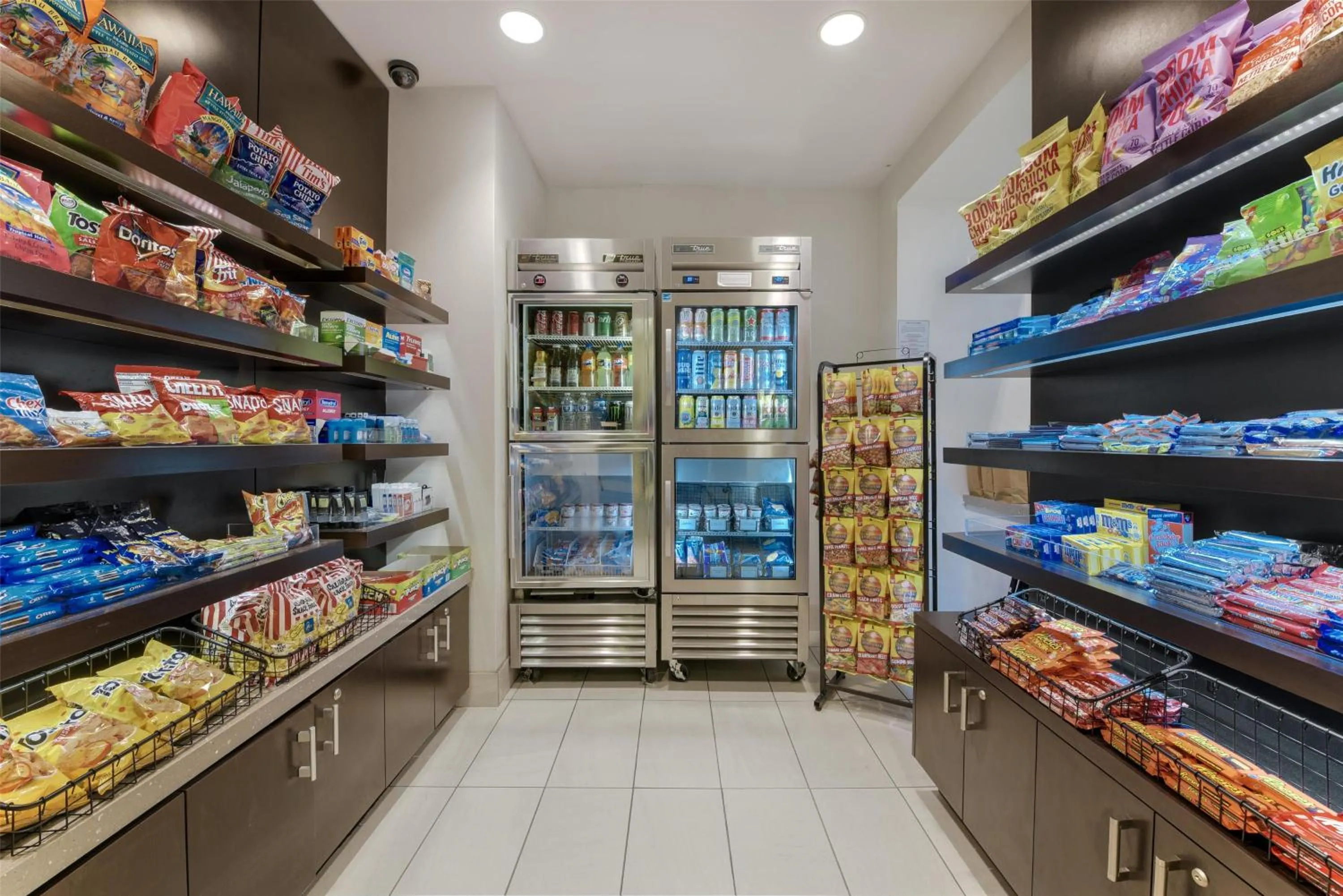 Restaurant/places to eat in Embassy Suites by Hilton Anaheim-Orange