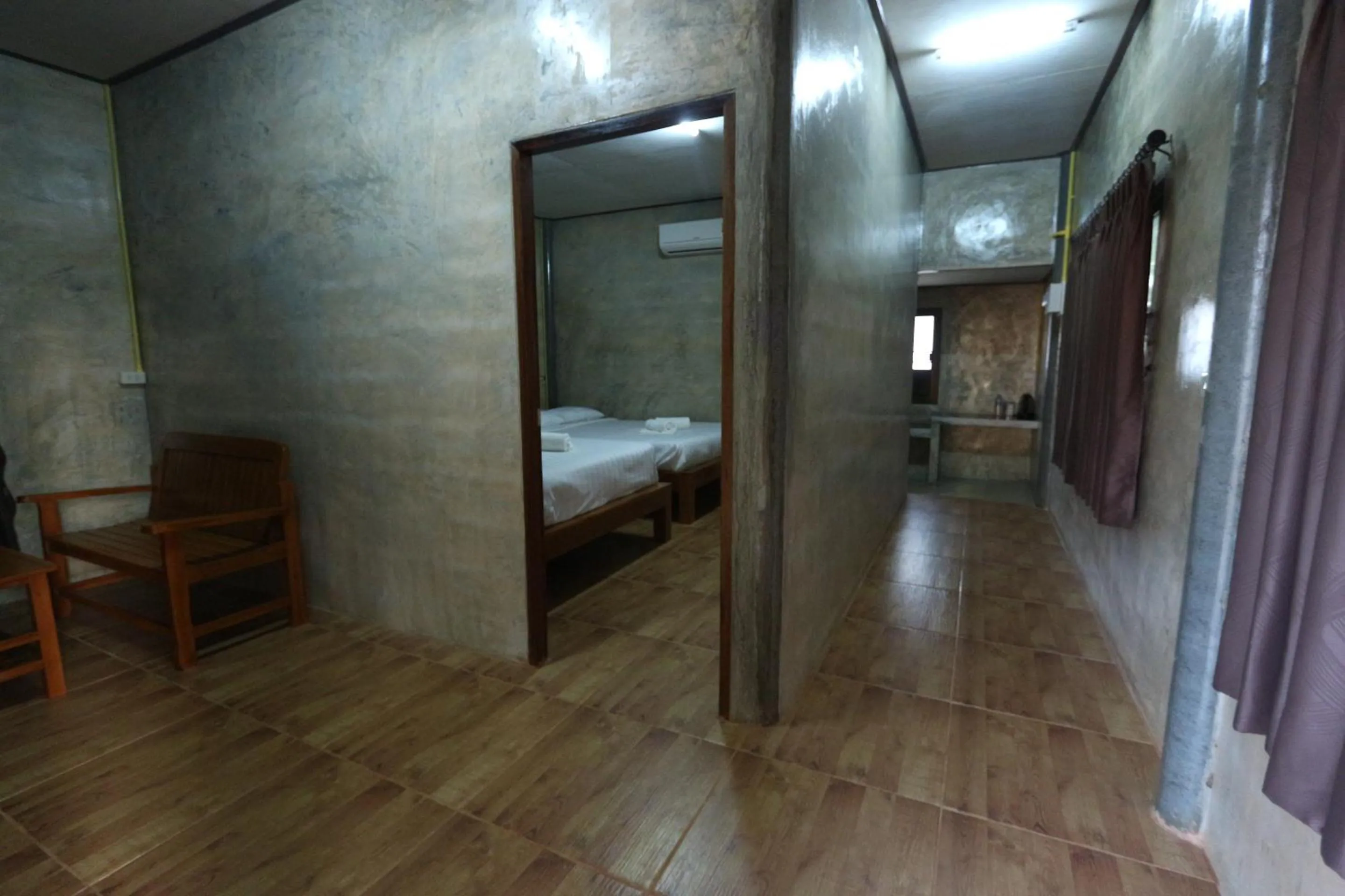Photo of the whole room, Bed in Baan Khue Wieng Resort