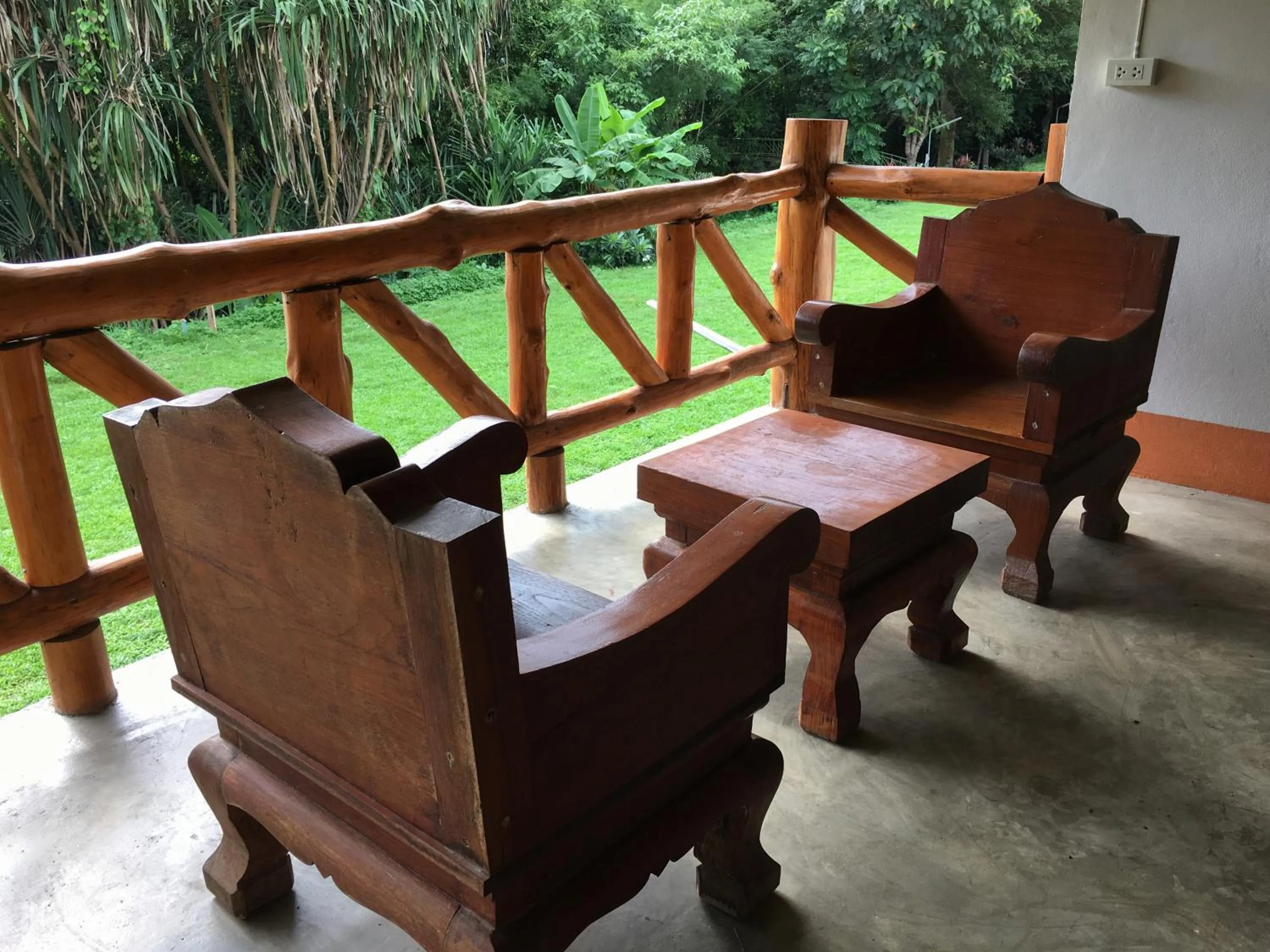 Seating area in Baan Khue Wieng Resort
