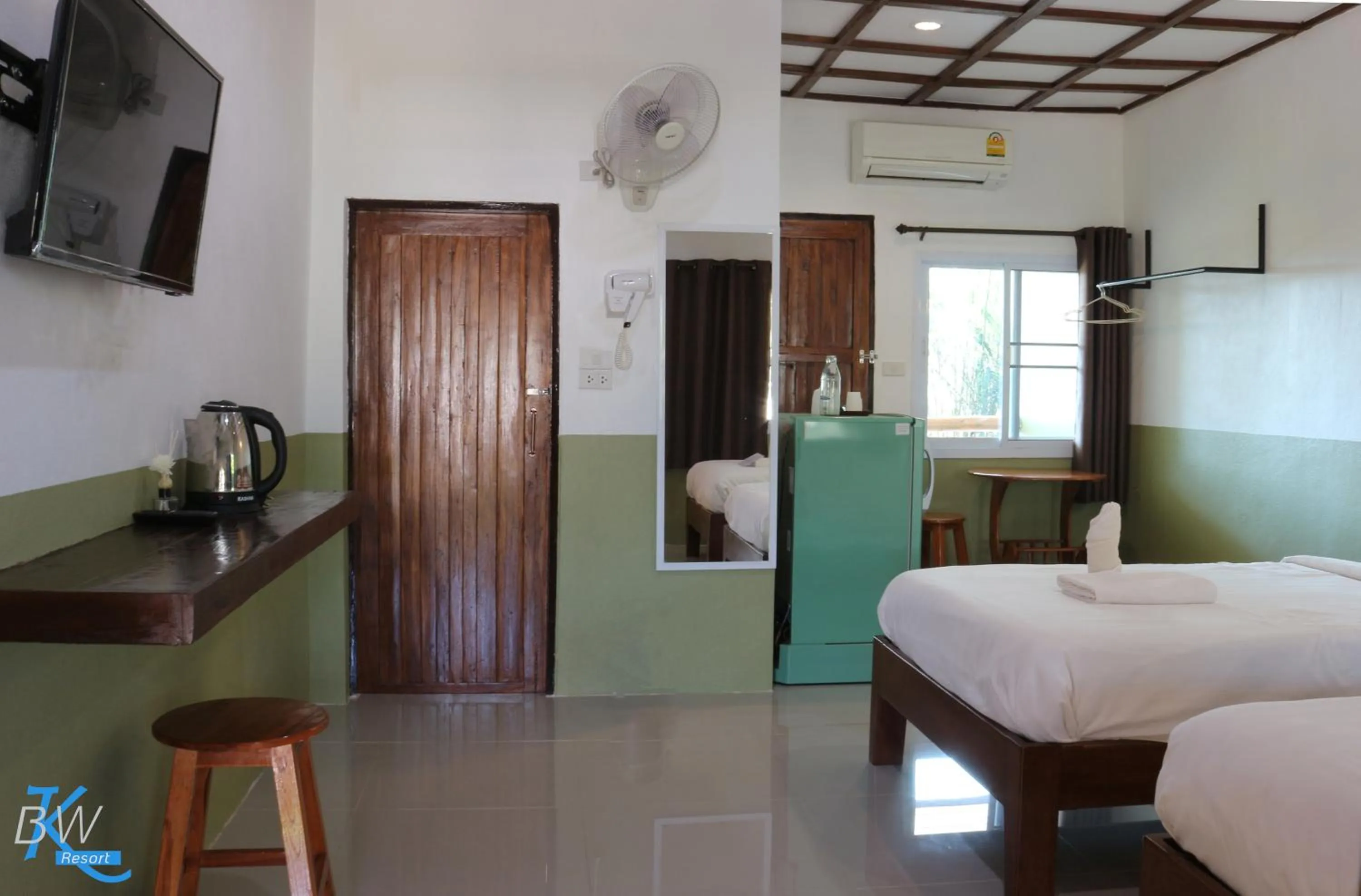 TV and multimedia, Bed in Baan Khue Wieng Resort