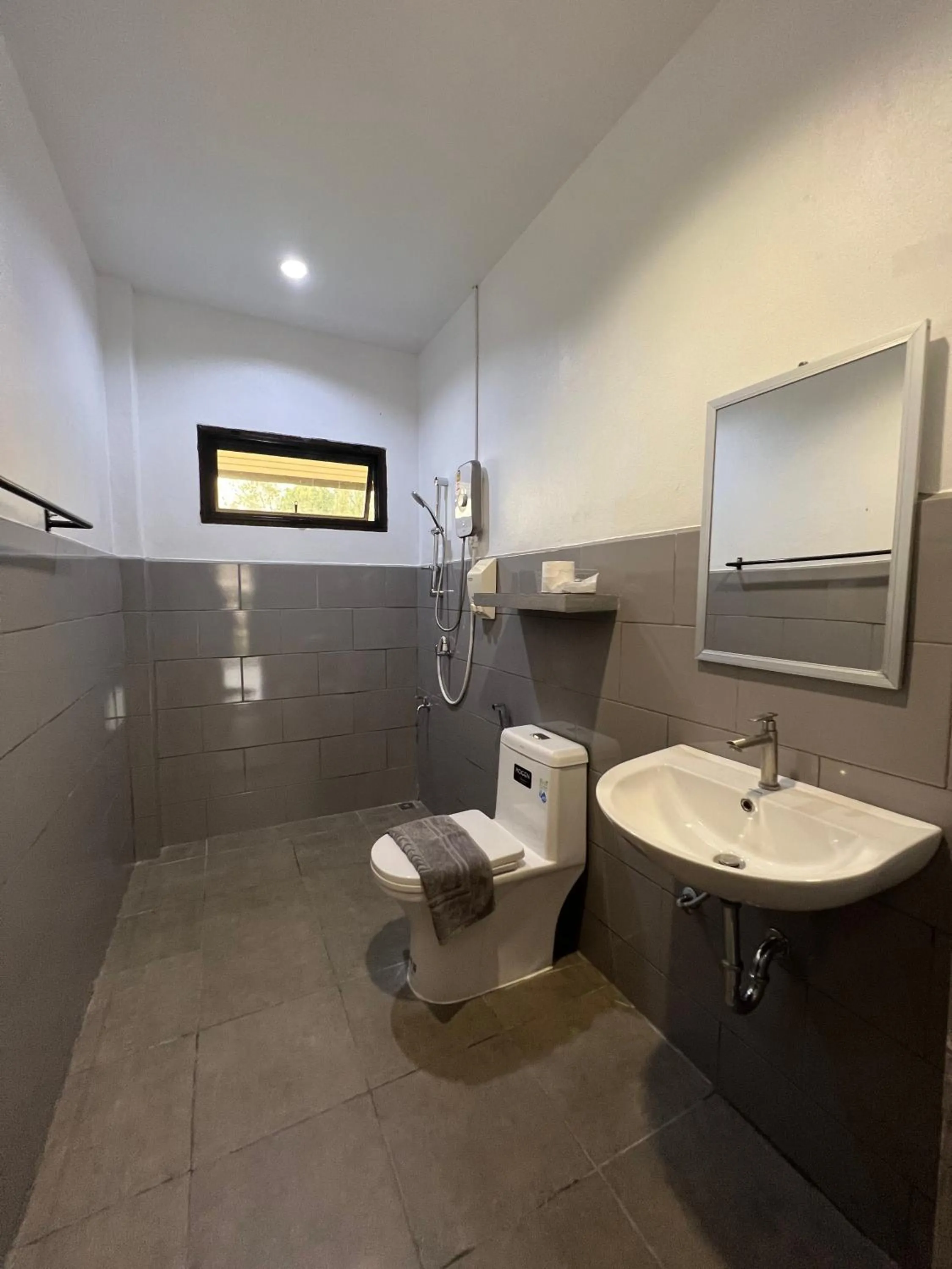 Shower in Baan Khue Wieng Resort