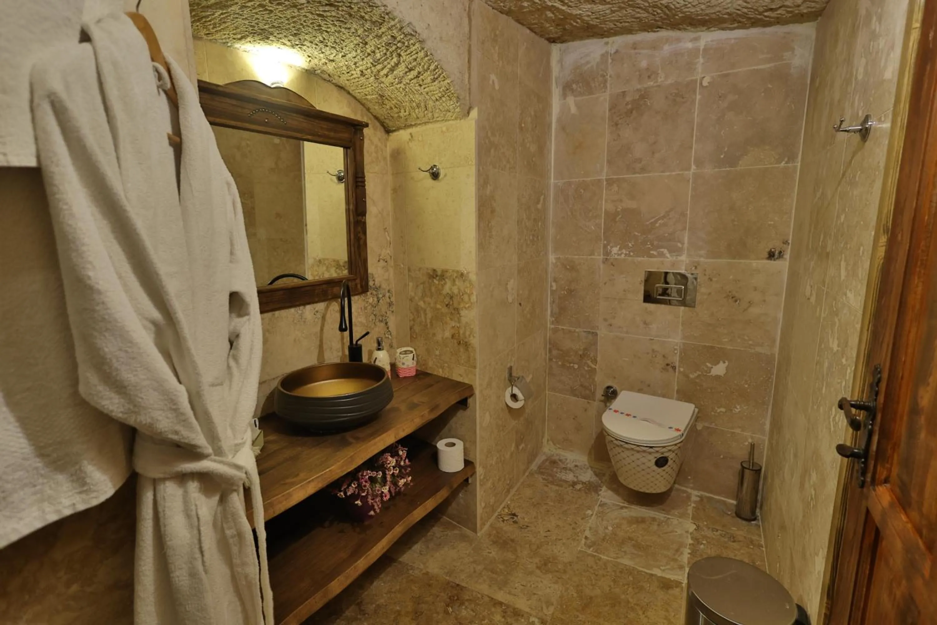 Photo of the whole room in Demisos Caves Hotel