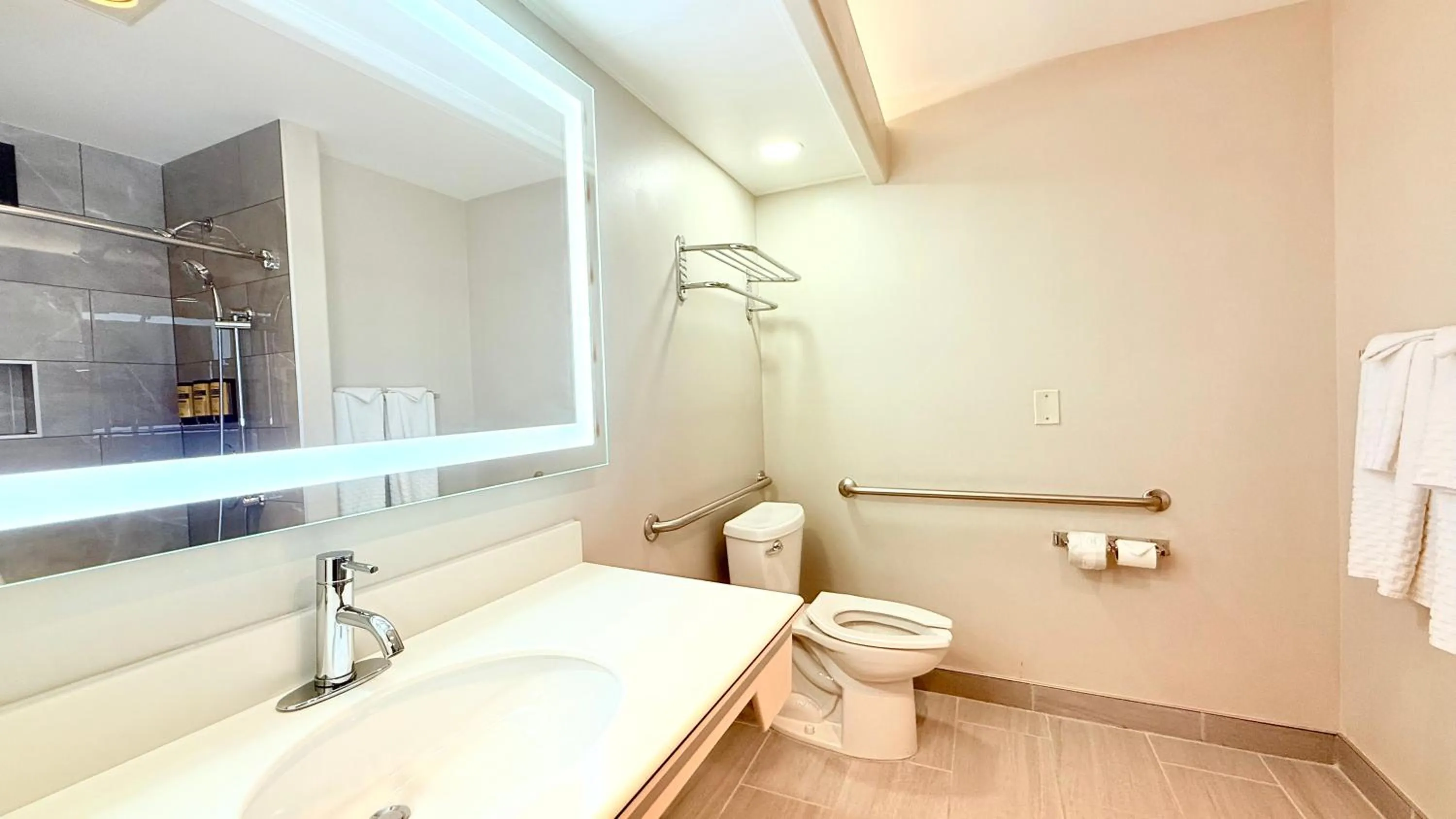 Toilet in Best Western Plus Suites Hotel - Los Angeles LAX Airport