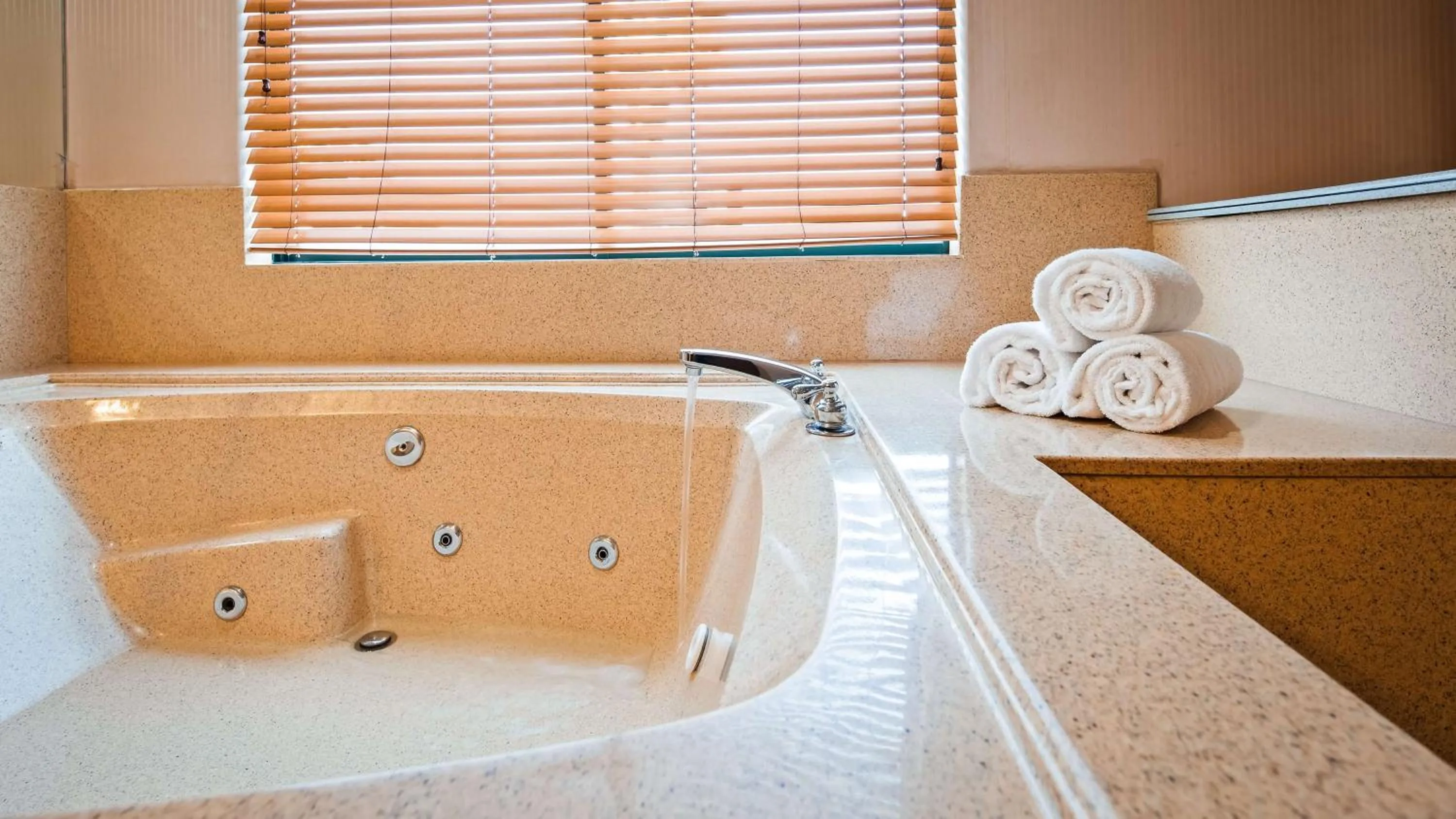 Bedroom in Best Western Plus Suites Hotel - Los Angeles LAX Airport