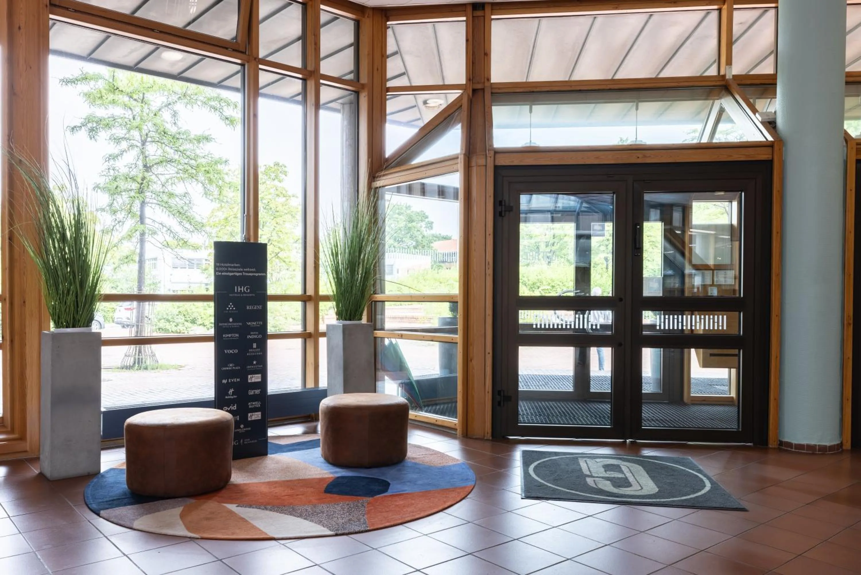 Facade/entrance in Garner Hotel Kiel - Akademie