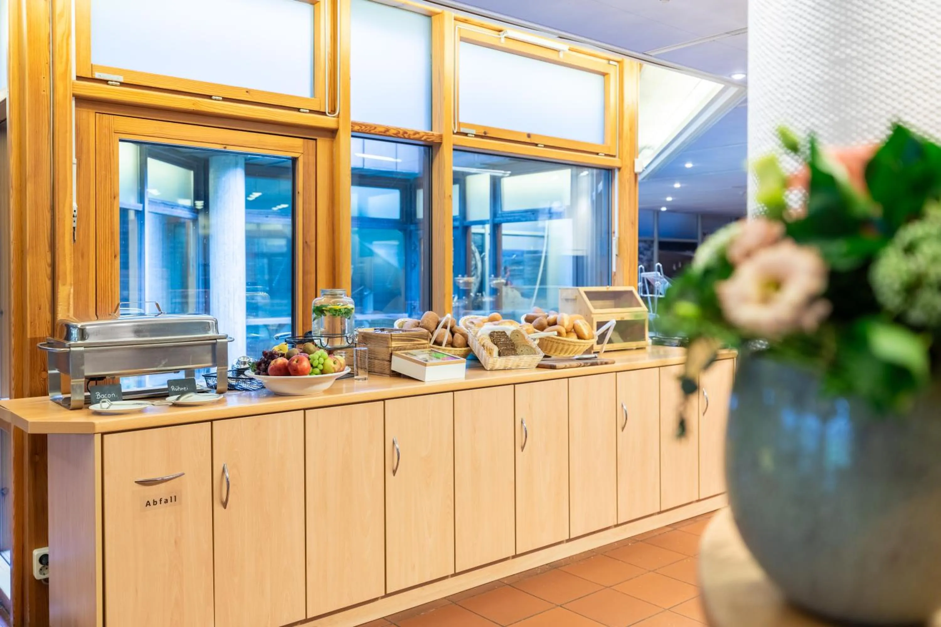 Buffet breakfast in Novum Akademiehotel Kiel