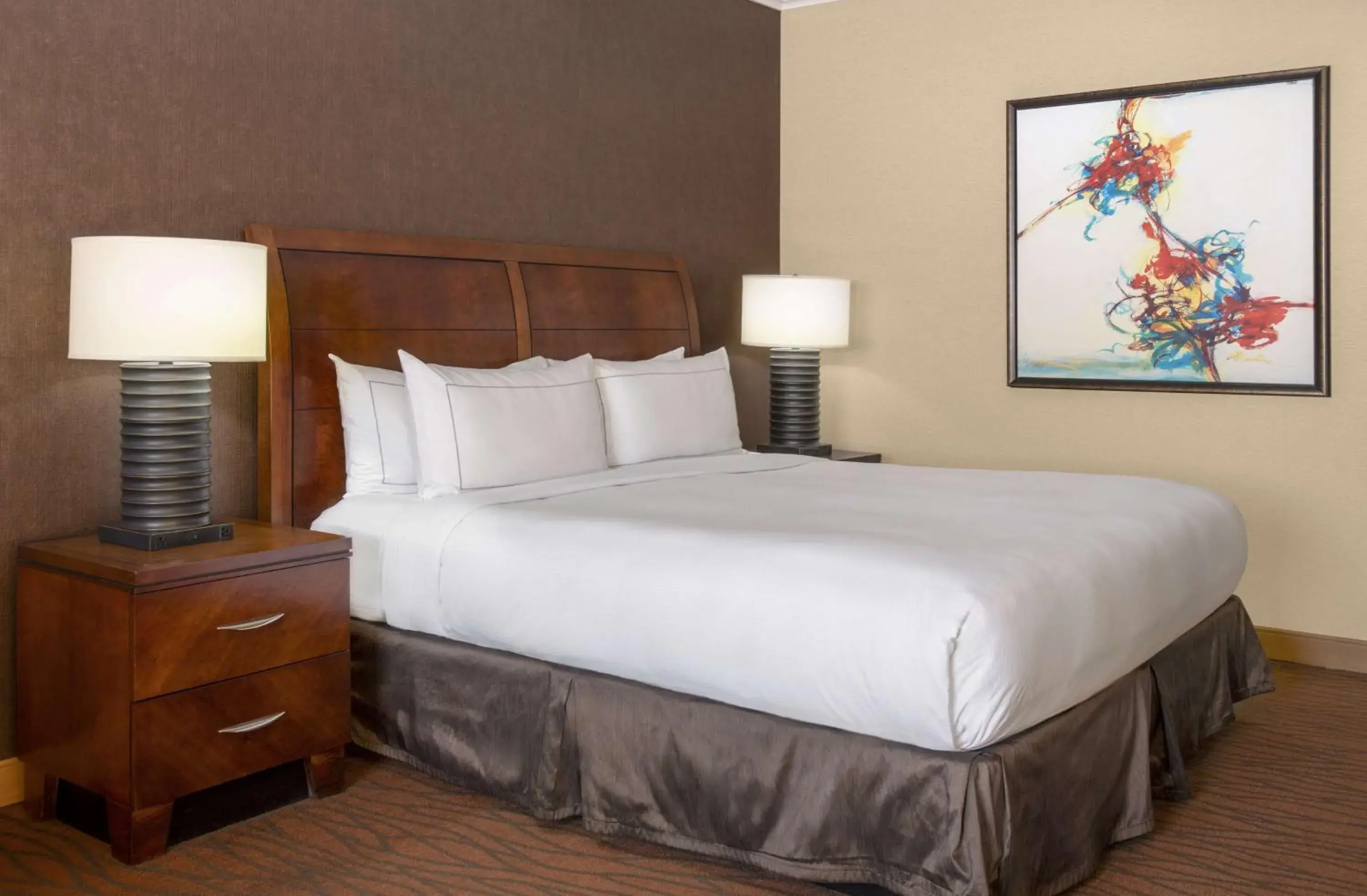 King Room with Sofa Bed in Hilton Orange County/Costa Mesa King Room with Sofa Bed in Hilton Orange County/Costa Mesa