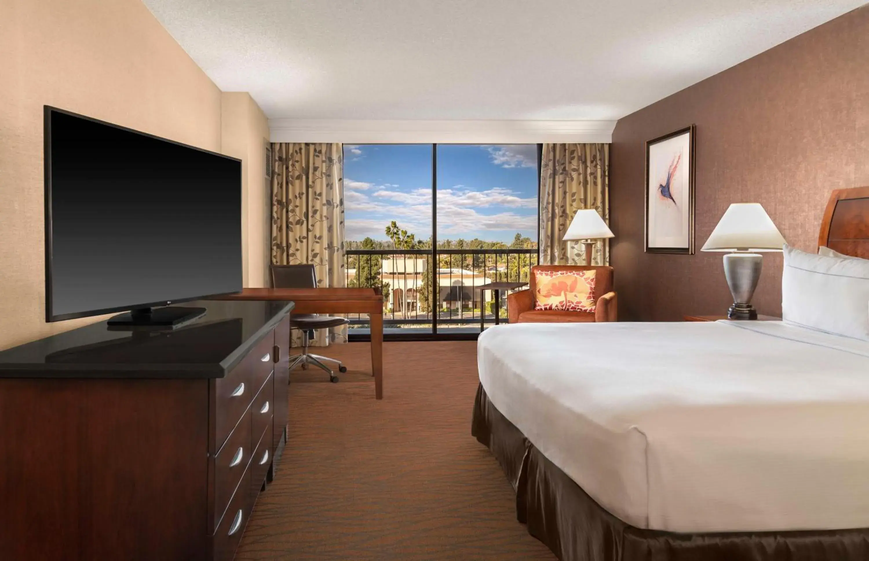 King Room in Hilton Orange County/Costa Mesa King Room in Hilton Orange County/Costa Mesa