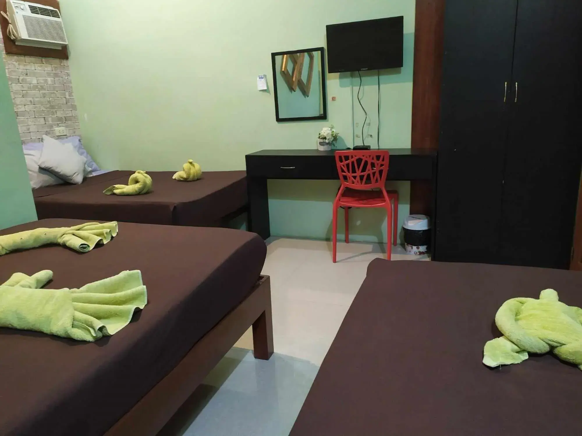 Family Room in St. John Island View Pensionne Family Room in St. John Island View Pensionne