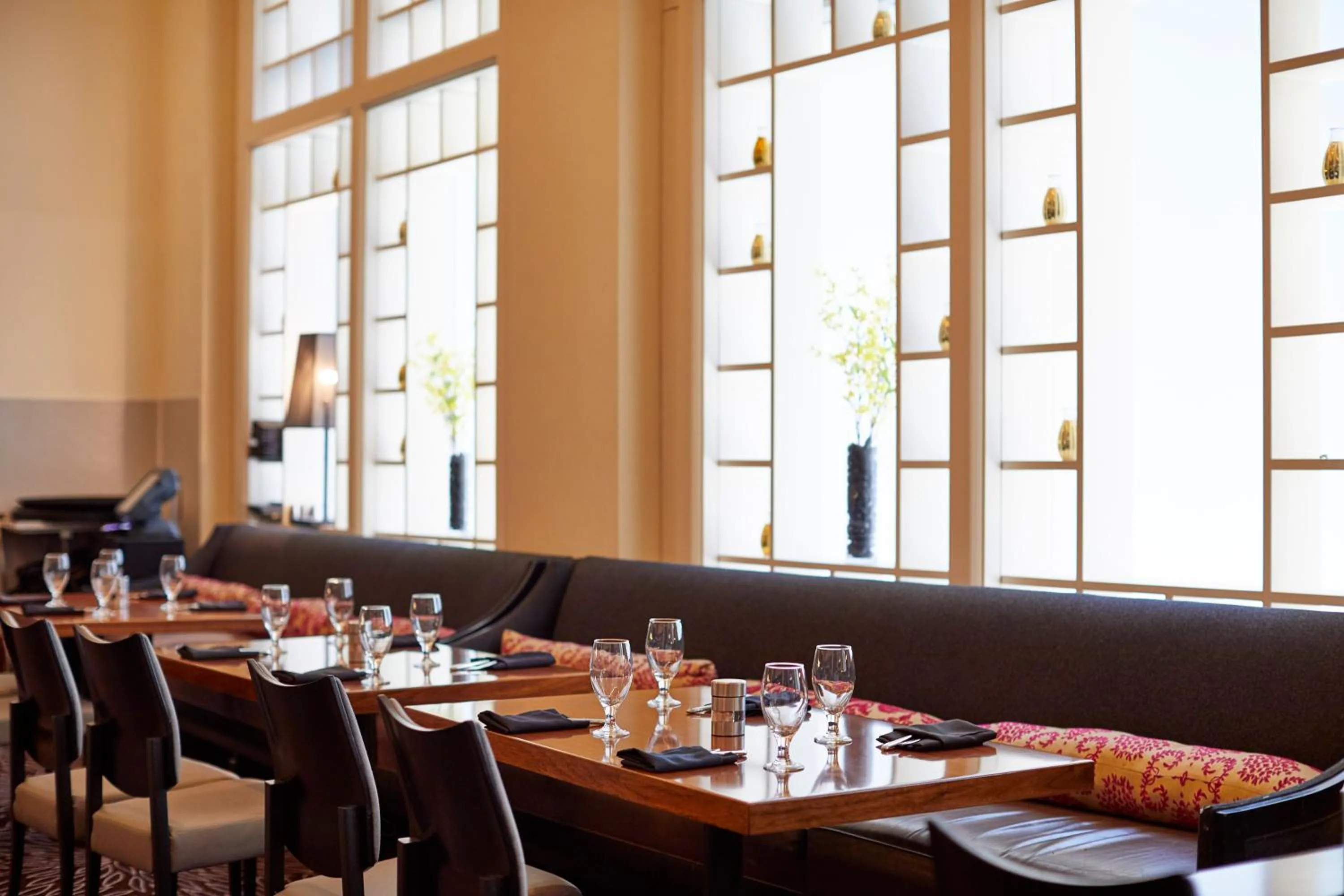 Restaurant/places to eat in Hyatt Regency Boston