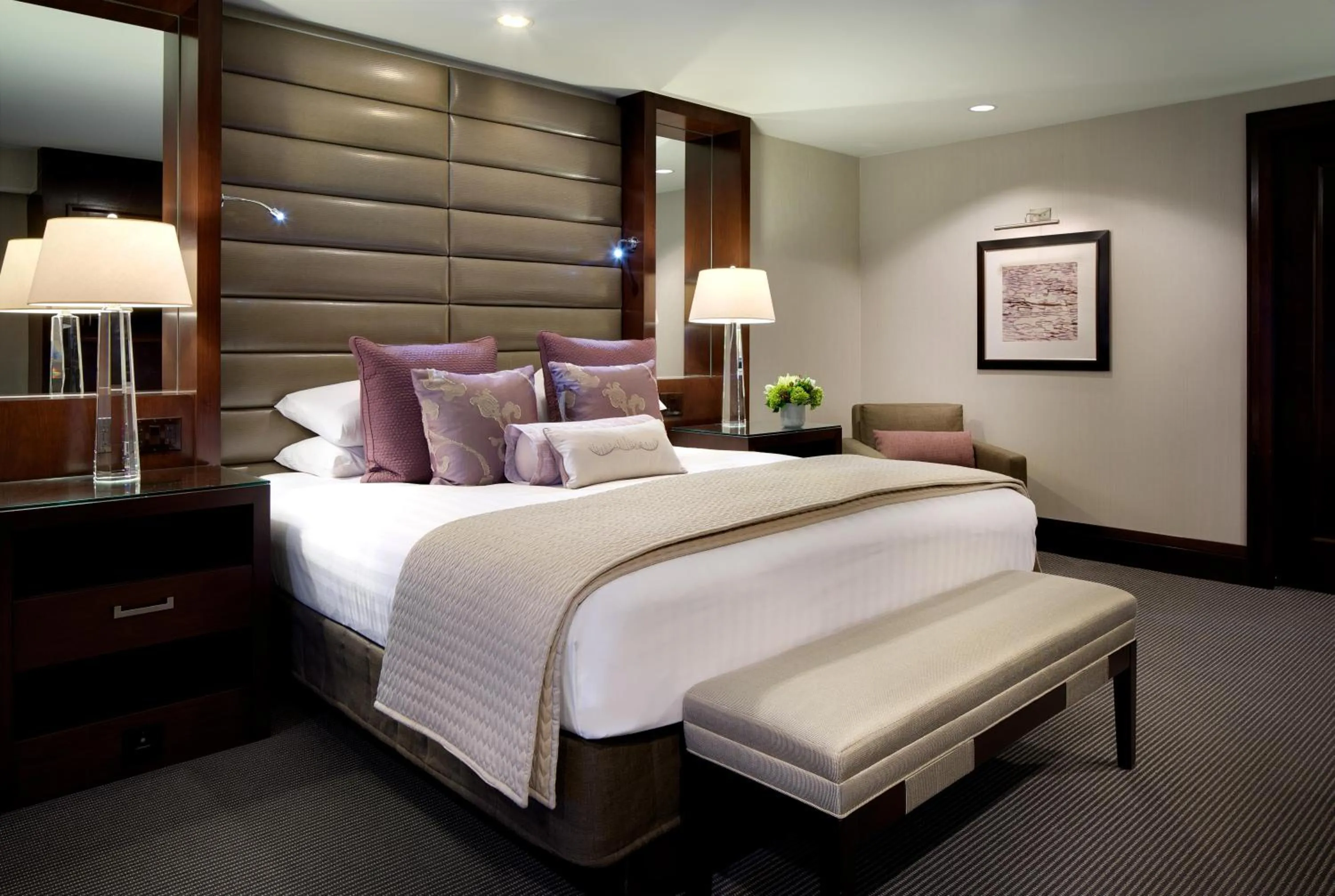 Photo of the whole room, Bed in Hyatt Regency Boston