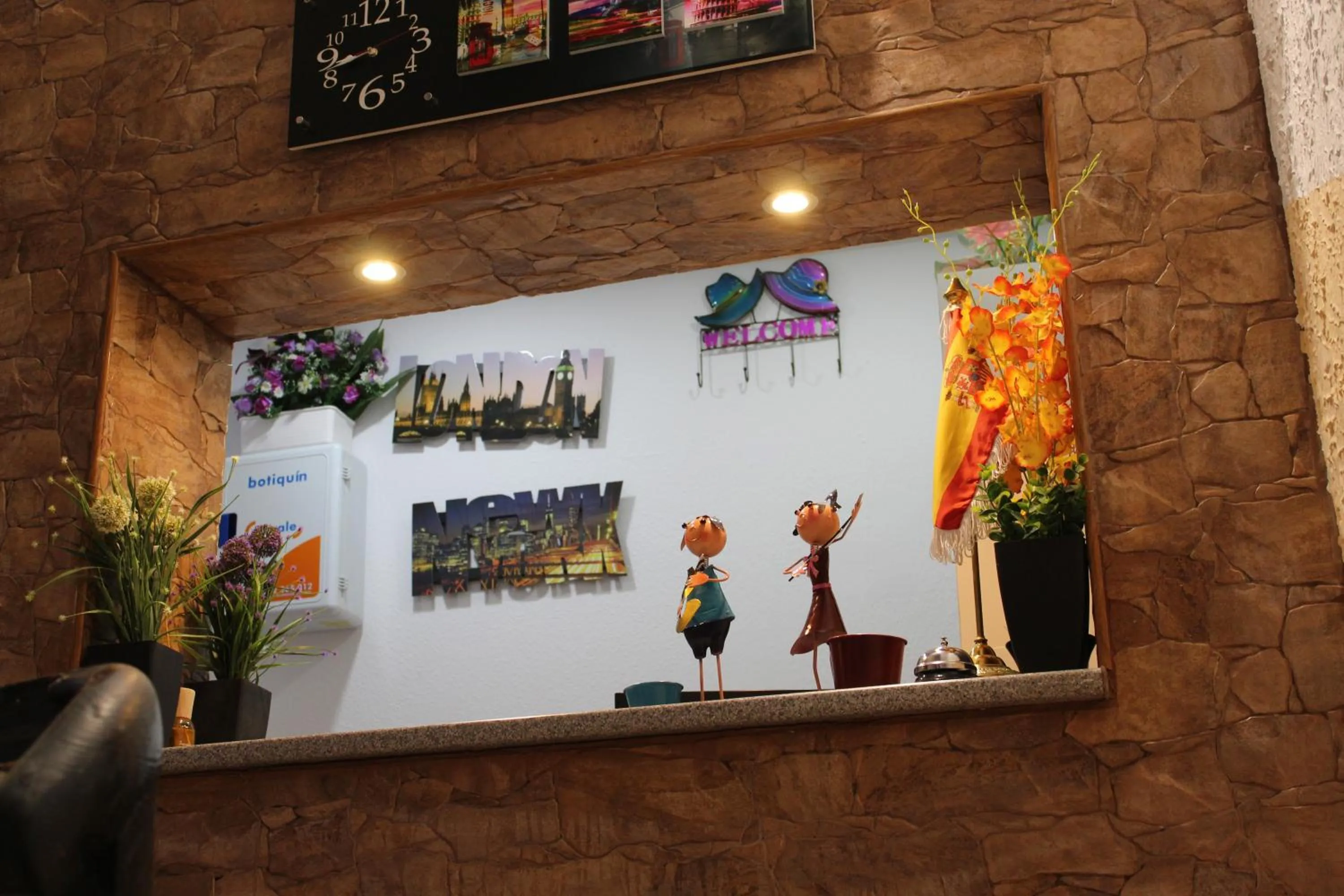 Decorative detail in Hostal Mayor