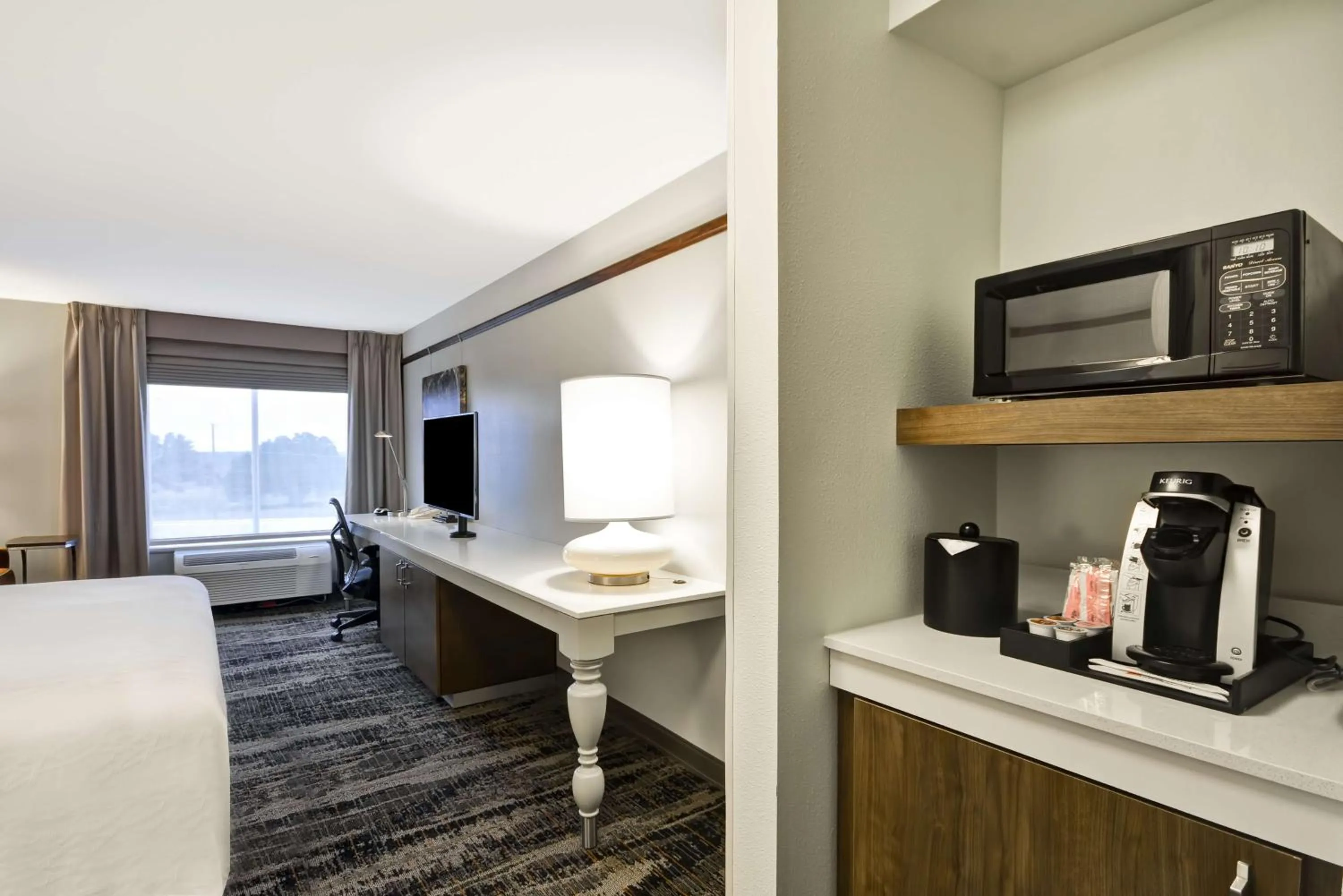 Bedroom, Bed in Hilton Garden Inn Austin Round Rock