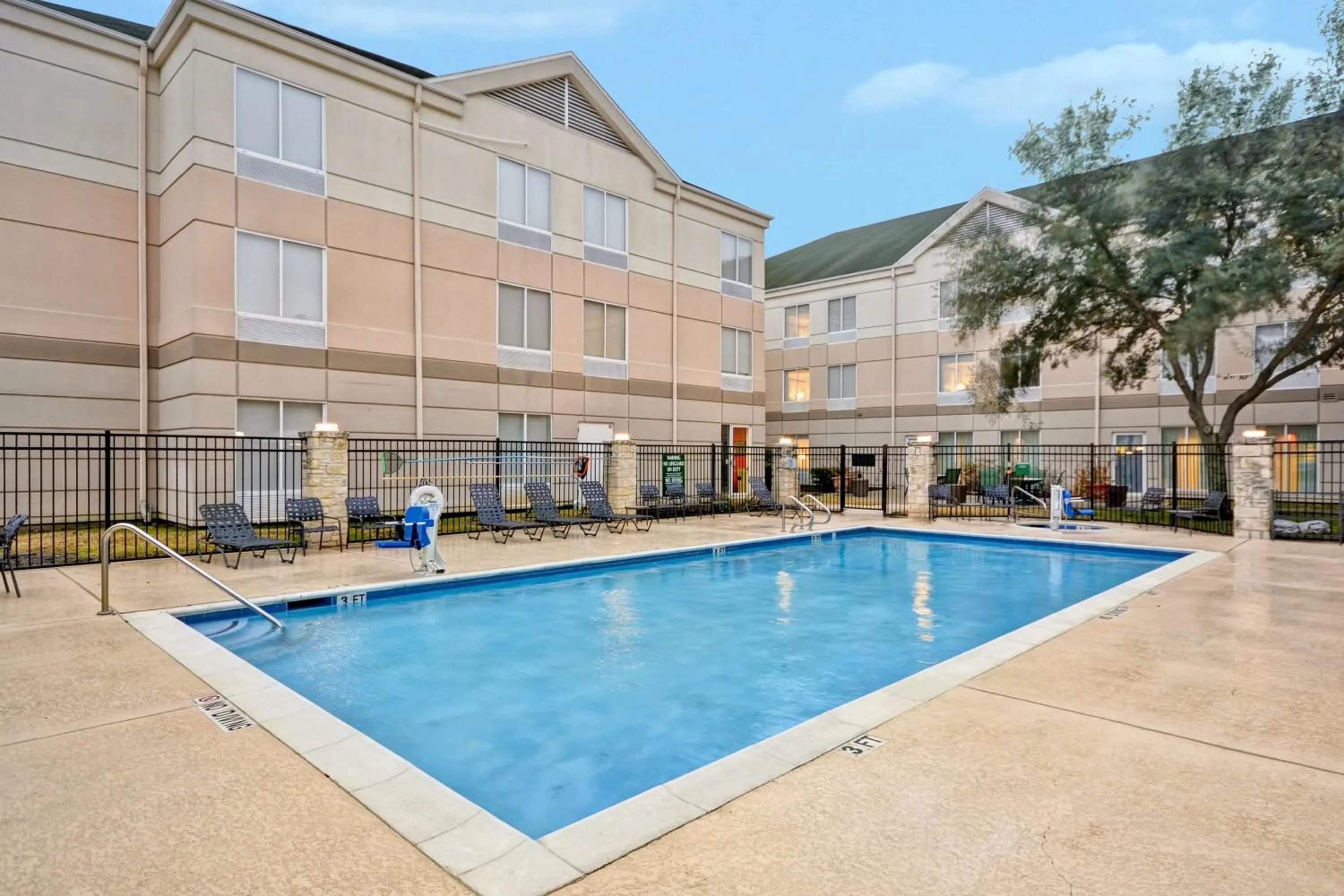 Pool view in Hilton Garden Inn Austin Round Rock