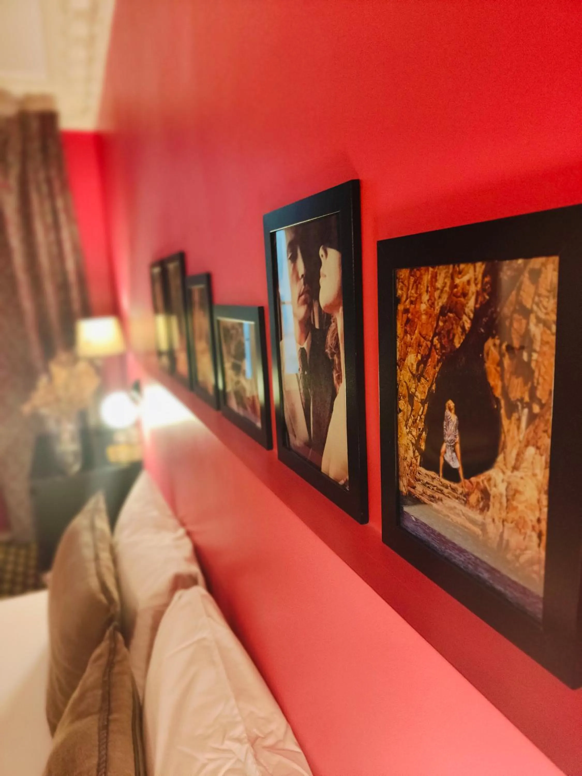 Decorative detail in Hôtel Noir