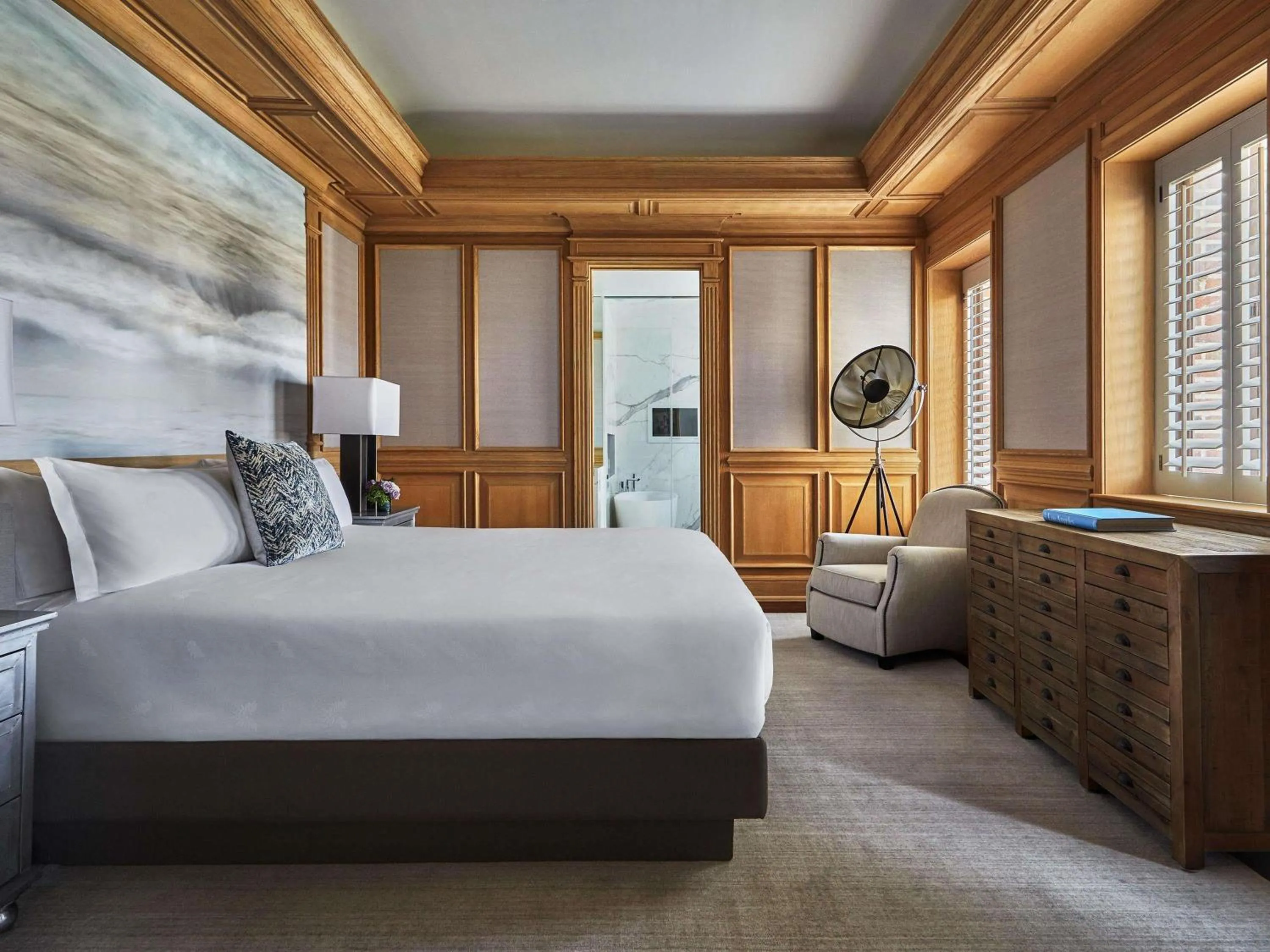 Bedroom, Bed in Fairmont Miramar Hotel & Bungalows