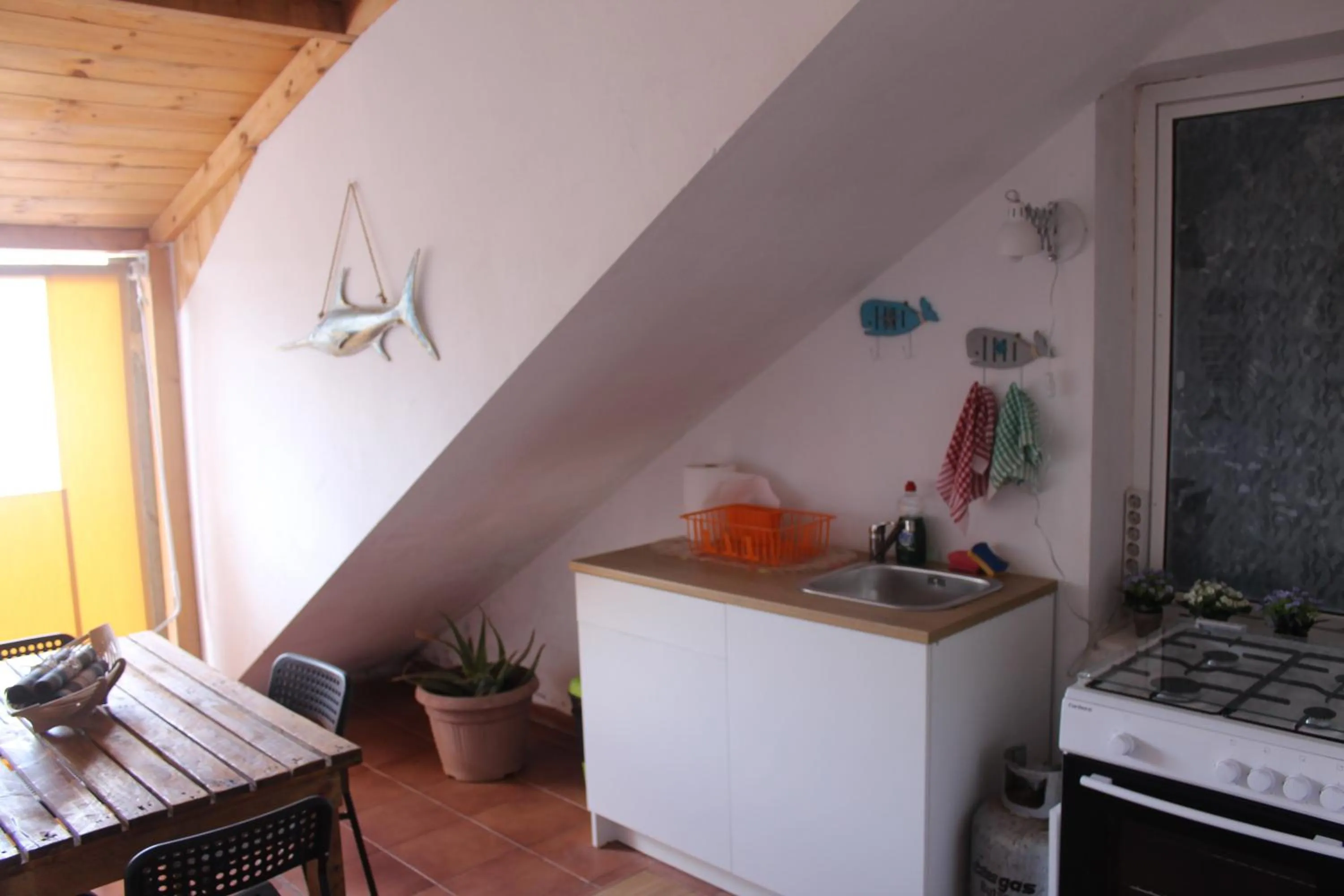 Kitchen or kitchenette in Da Mata Kite&Surf House