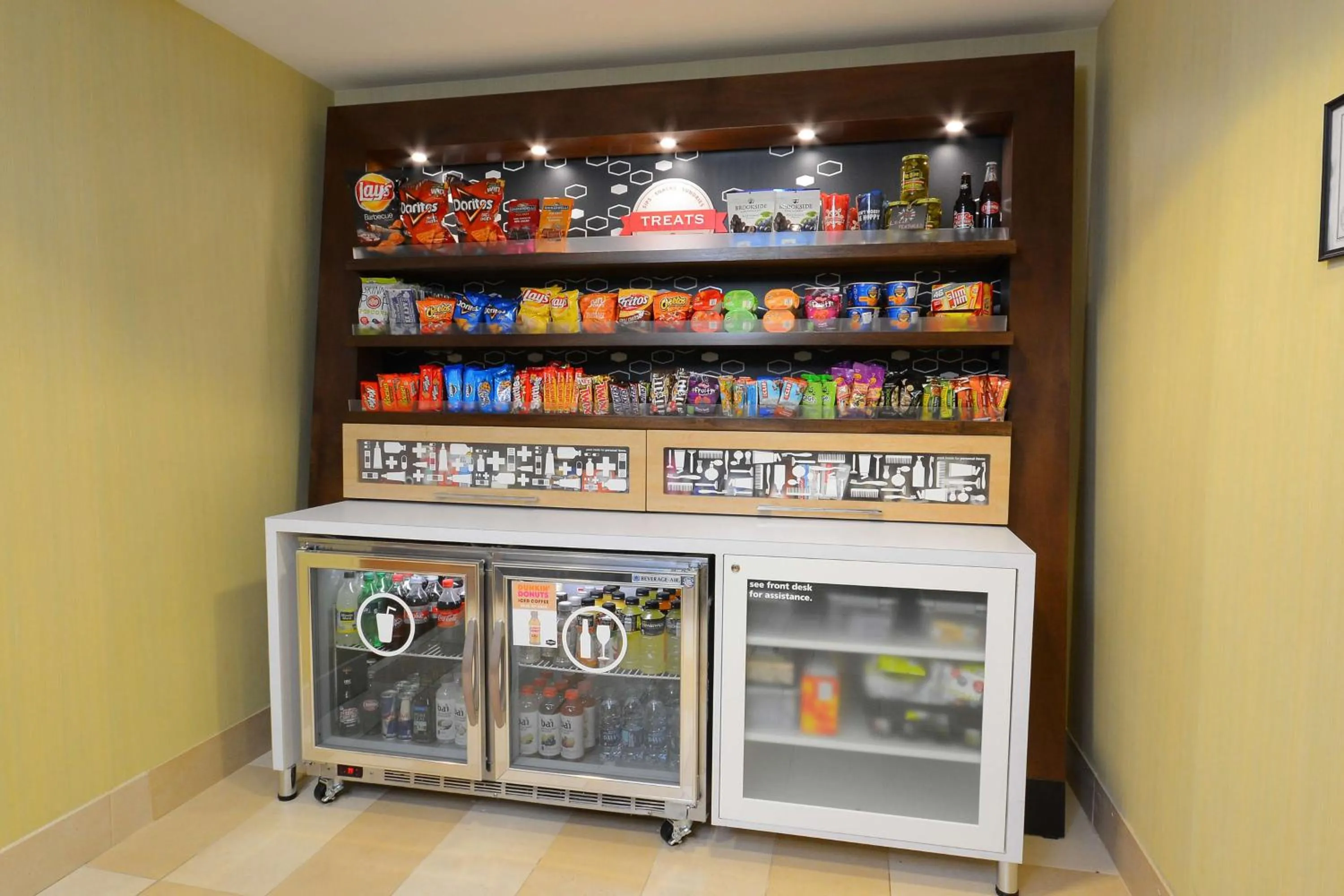 Restaurant/places to eat in Hampton Inn Charlotte North Lake Norman