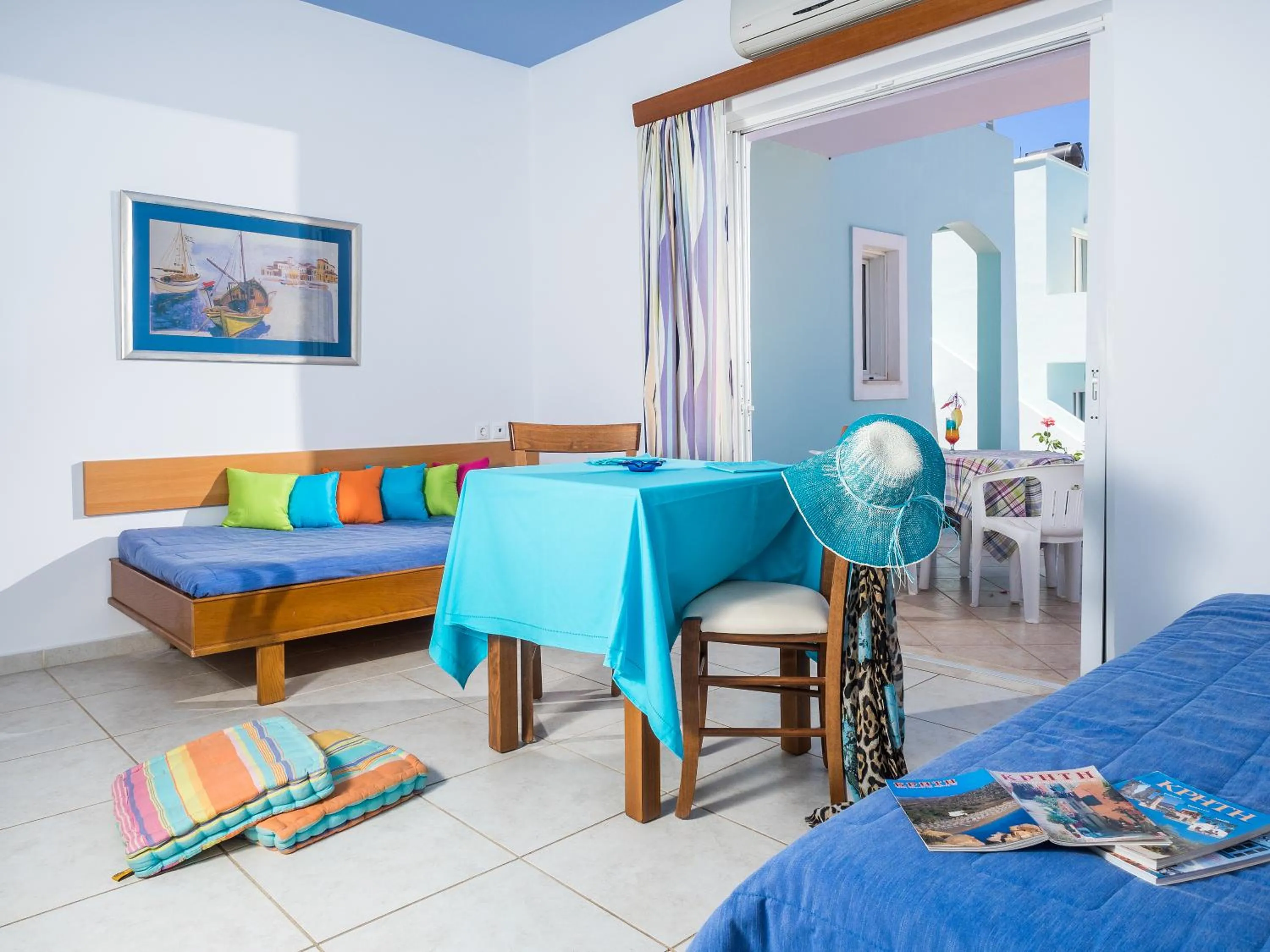 Living room in W Suites by Estia