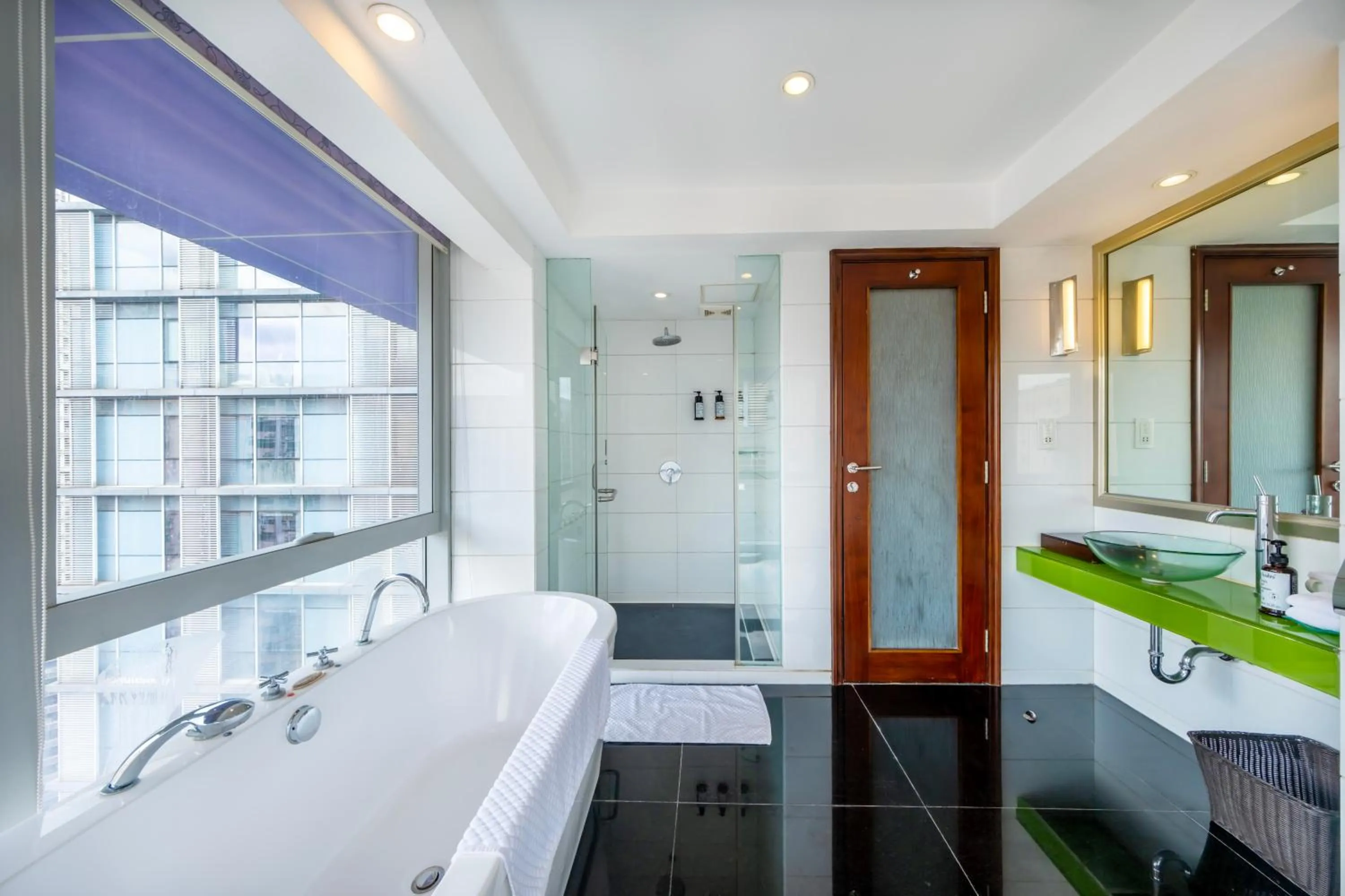 Toilet in Leeden Hotel Guangzhou