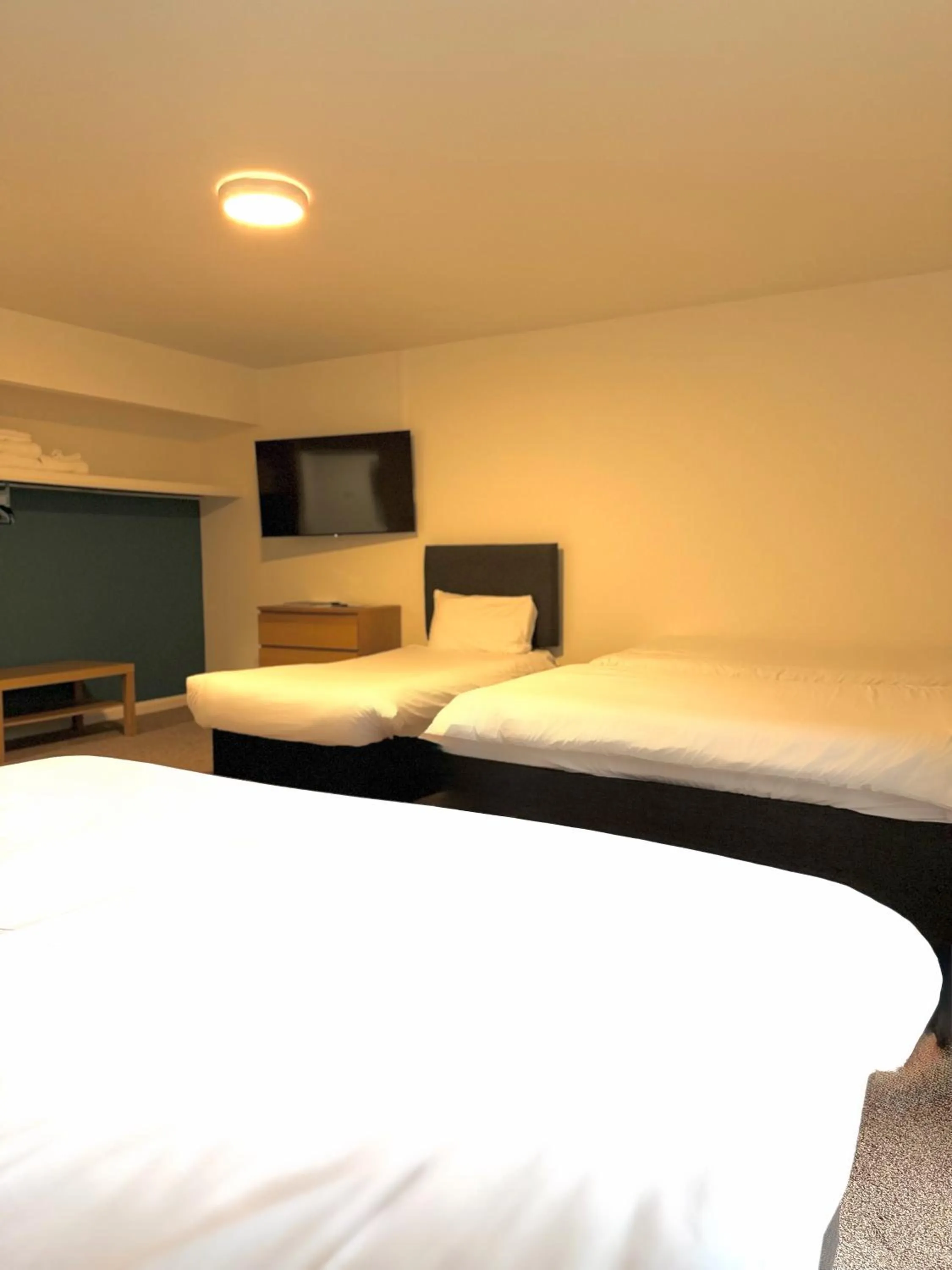 Bedroom, Bed in The Gilvenbank Hotel