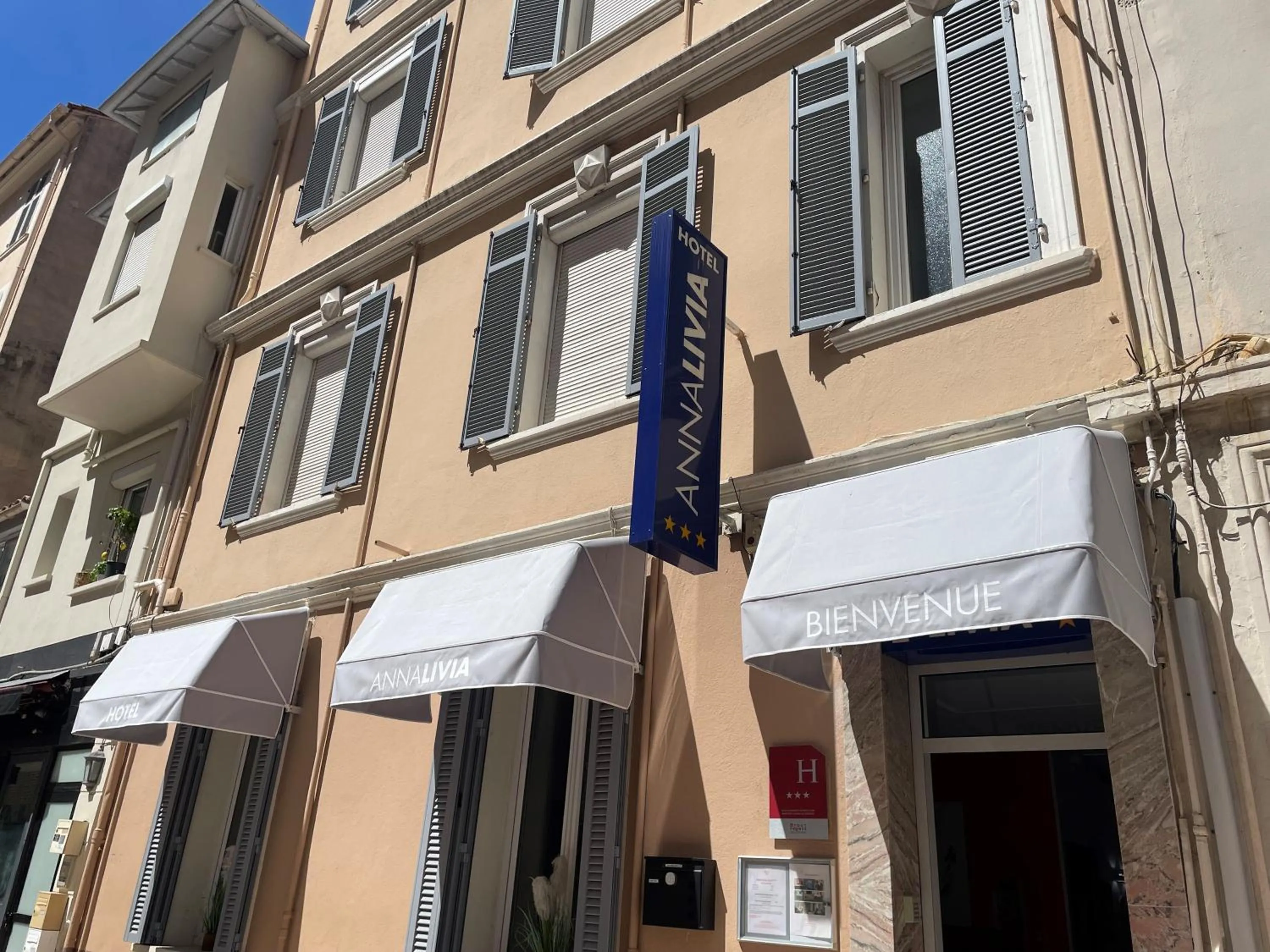 Property building in Hôtel Anna Livia