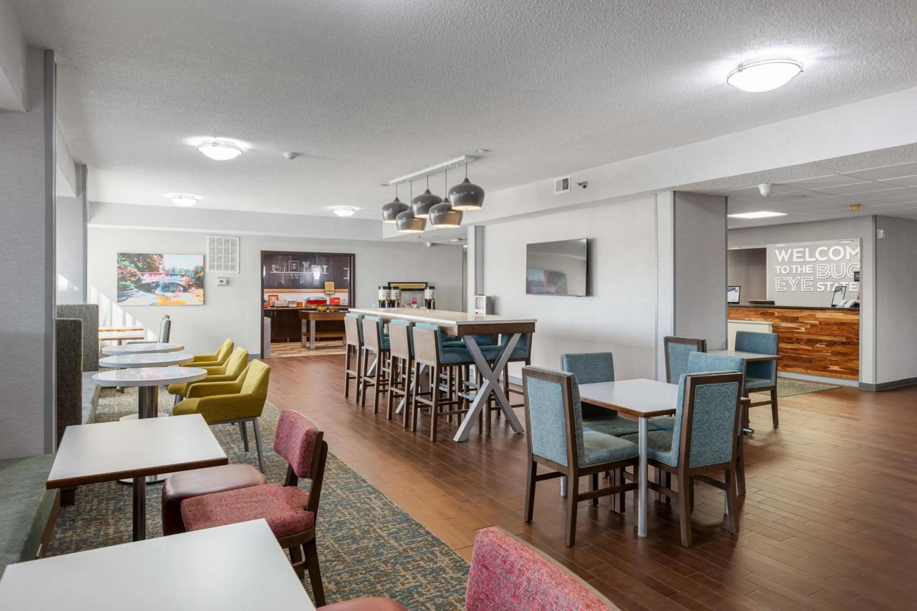 Dining area in Hampton Inn Columbus/Dublin