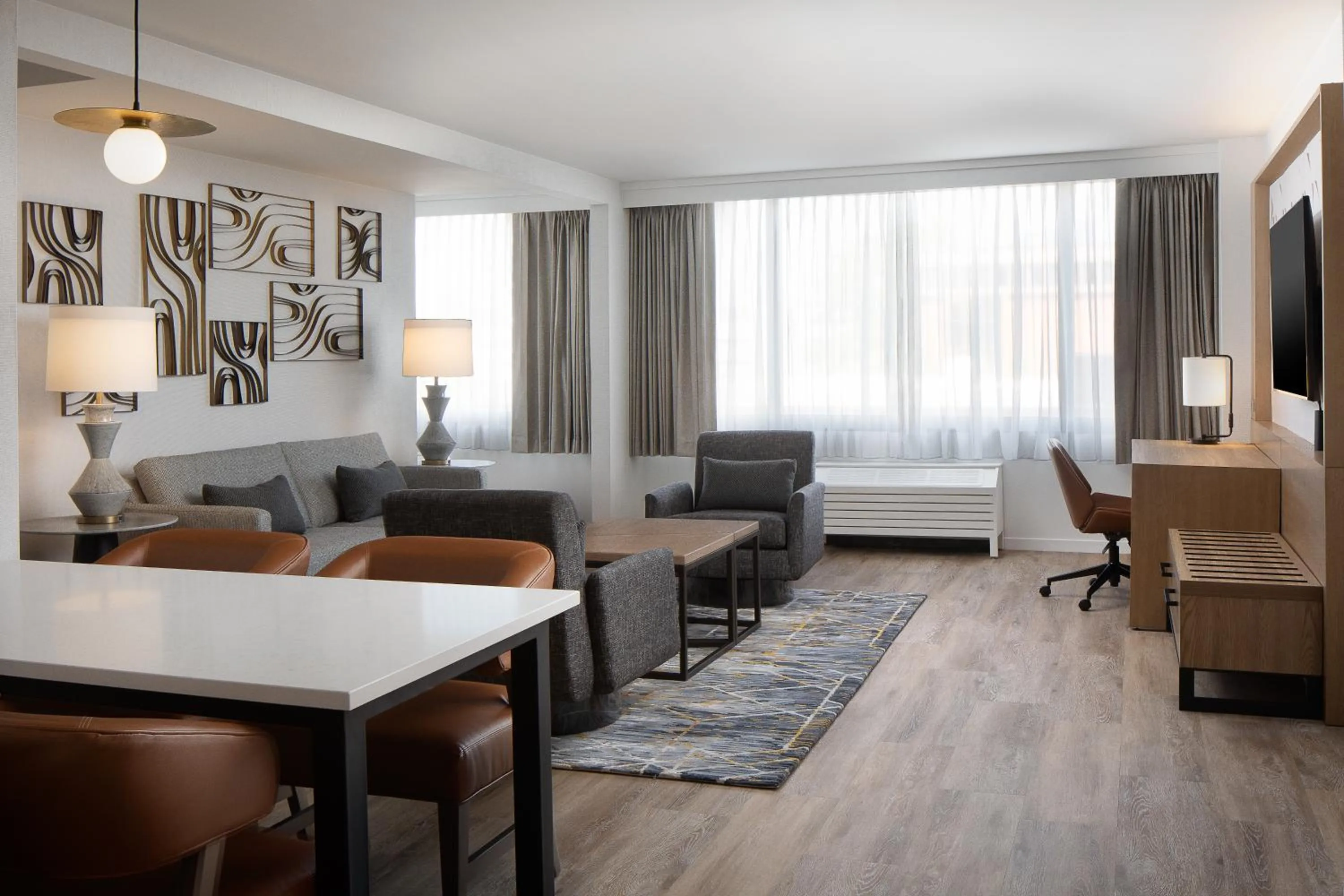 Seating area in Sheraton Westport Plaza