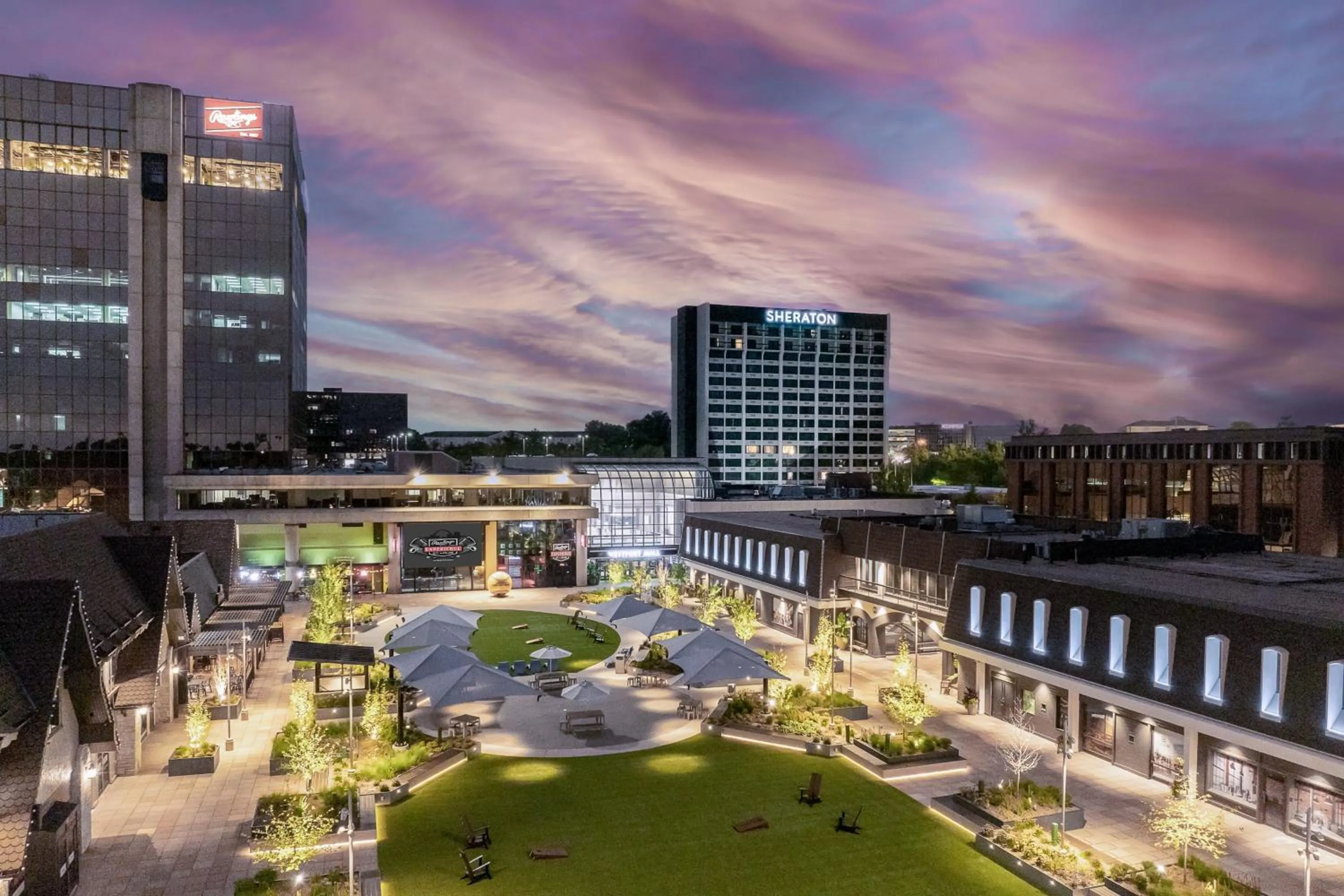 Property building in Sheraton Westport Plaza