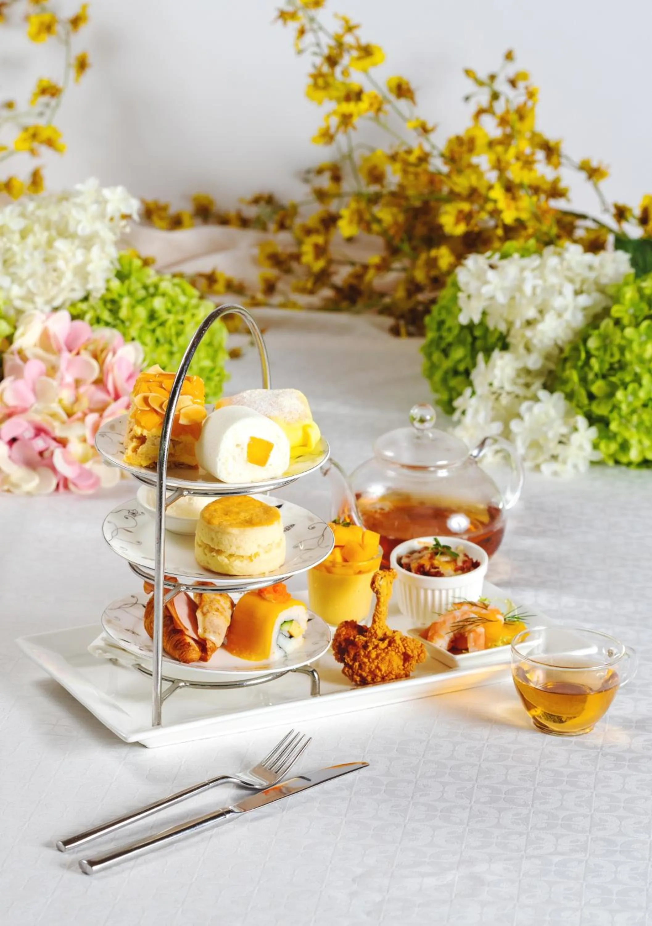 Food and drinks in Harbour Plaza 8 Degrees