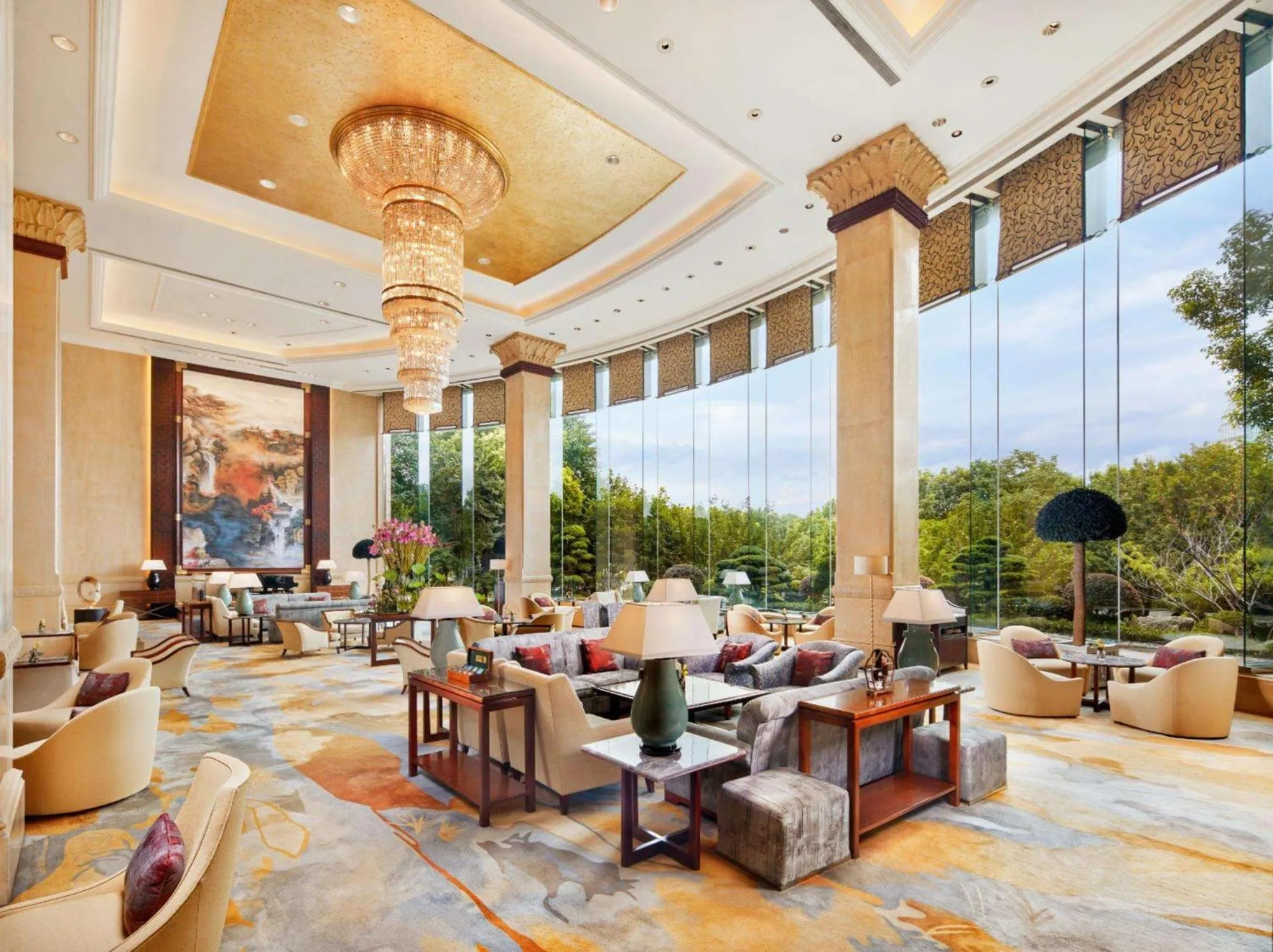Lobby or reception in Pudong Shangri-La, Shanghai