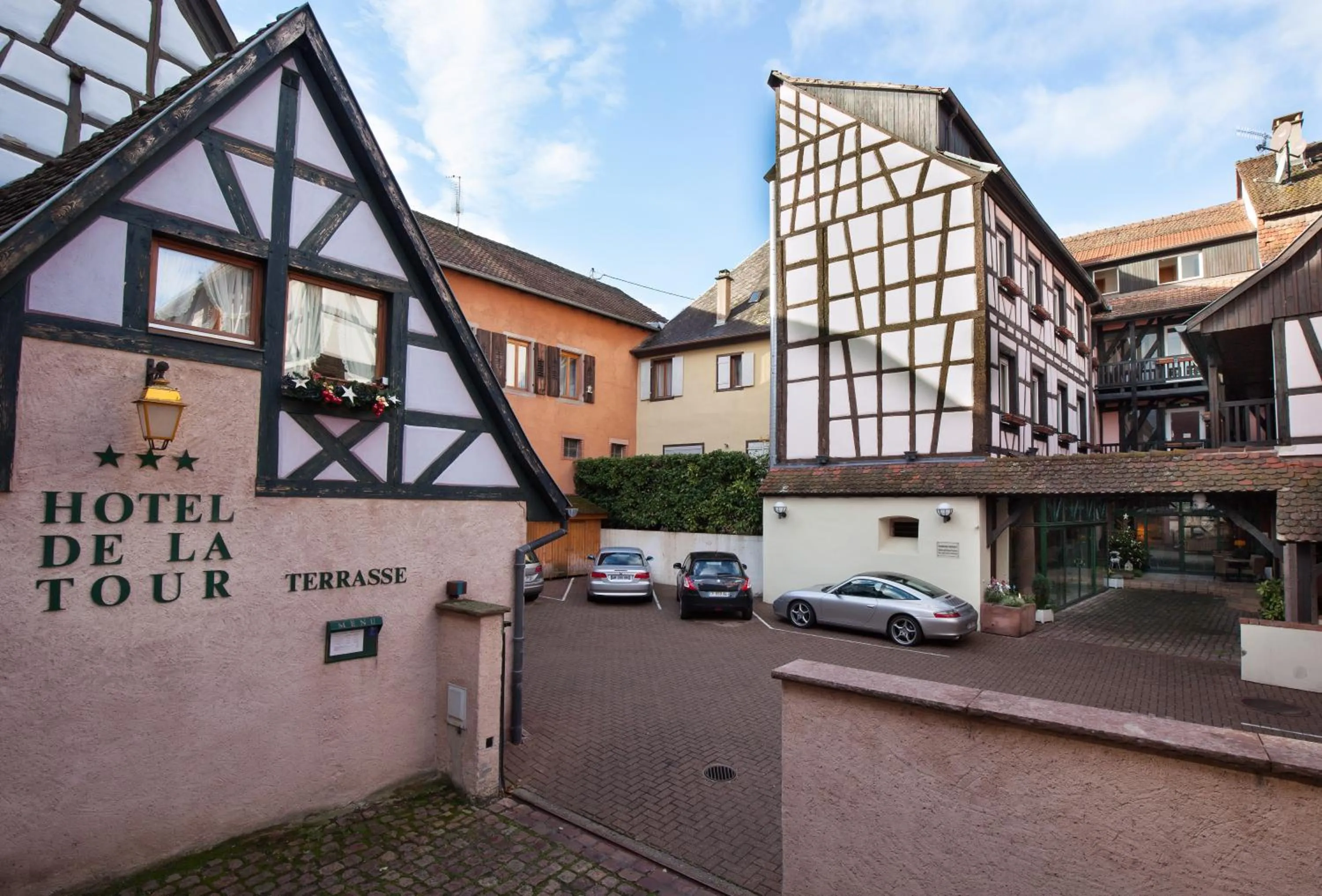 Balcony/Terrace in Logis Hôtel de la Tour