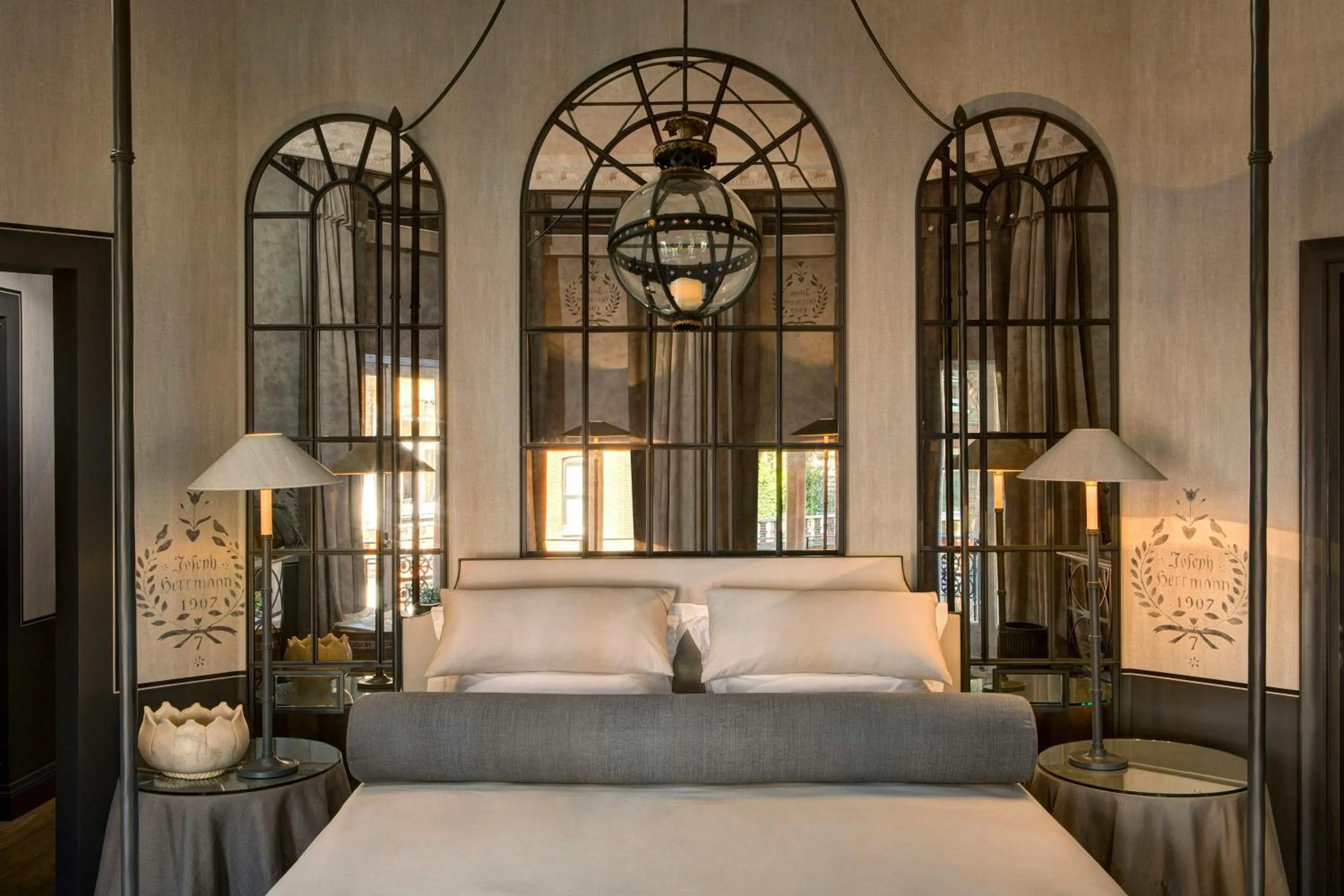 Photo of the whole room, Bed in The Franklin London - Starhotels Collezione