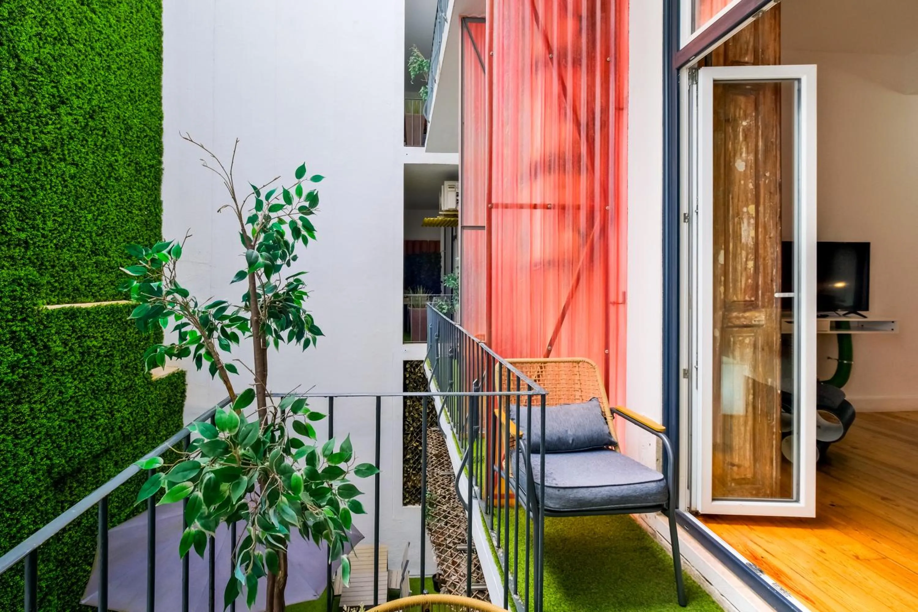 Balcony/Terrace in Chiado Arty Flats
