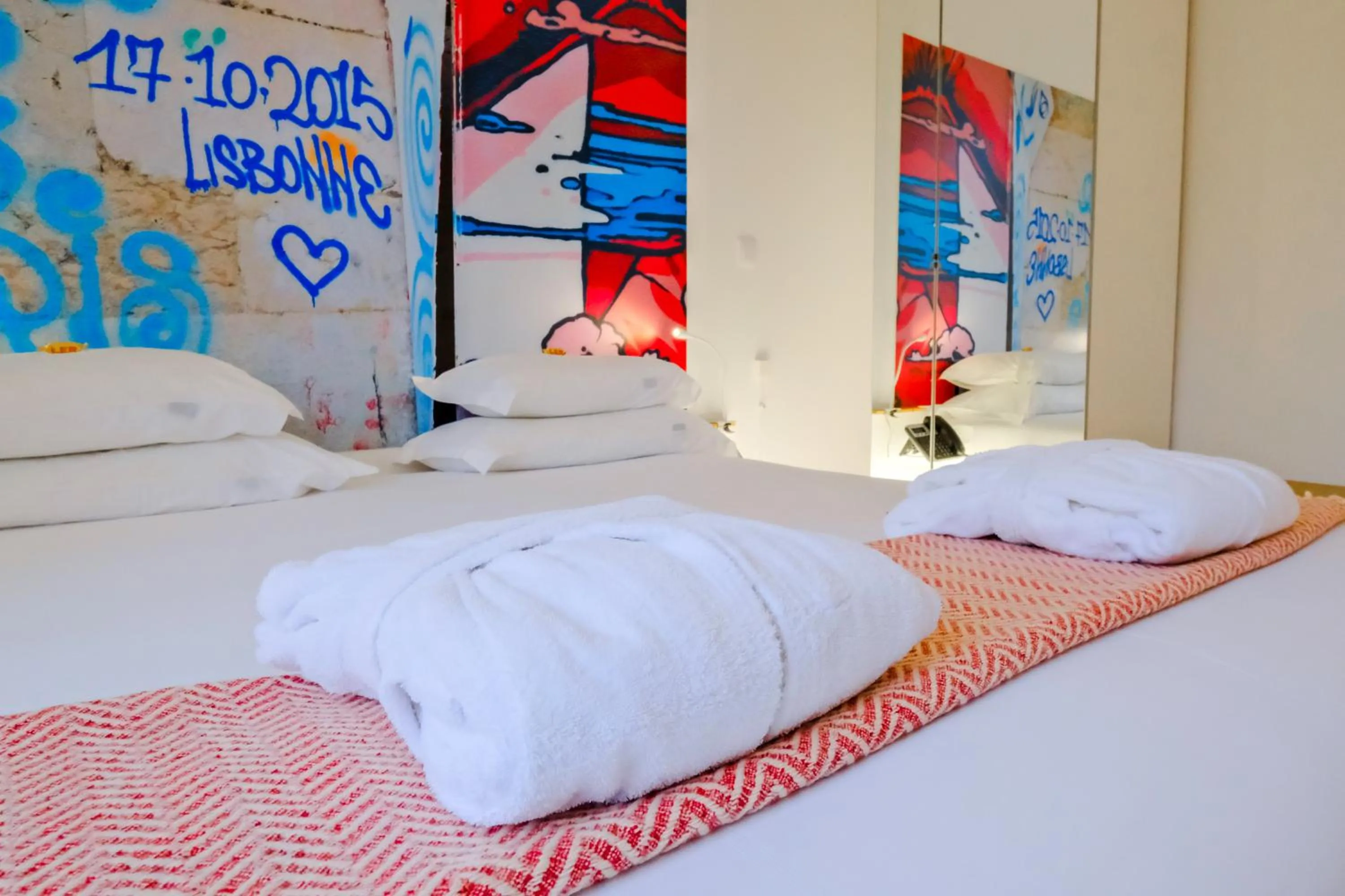 Bed in Chiado Arty Flats