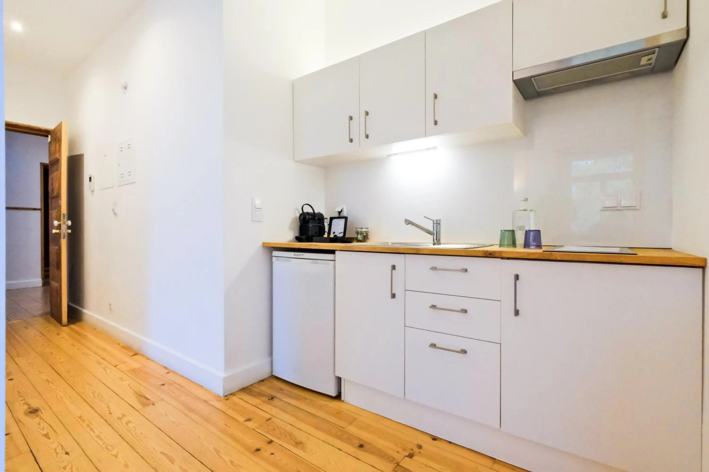 kitchen in Chiado Arty Flats