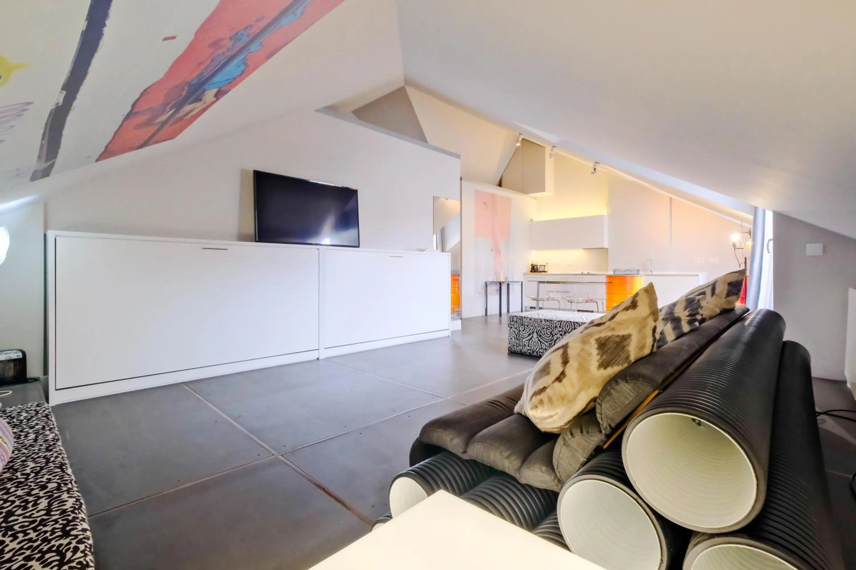 TV and multimedia in Chiado Arty Flats