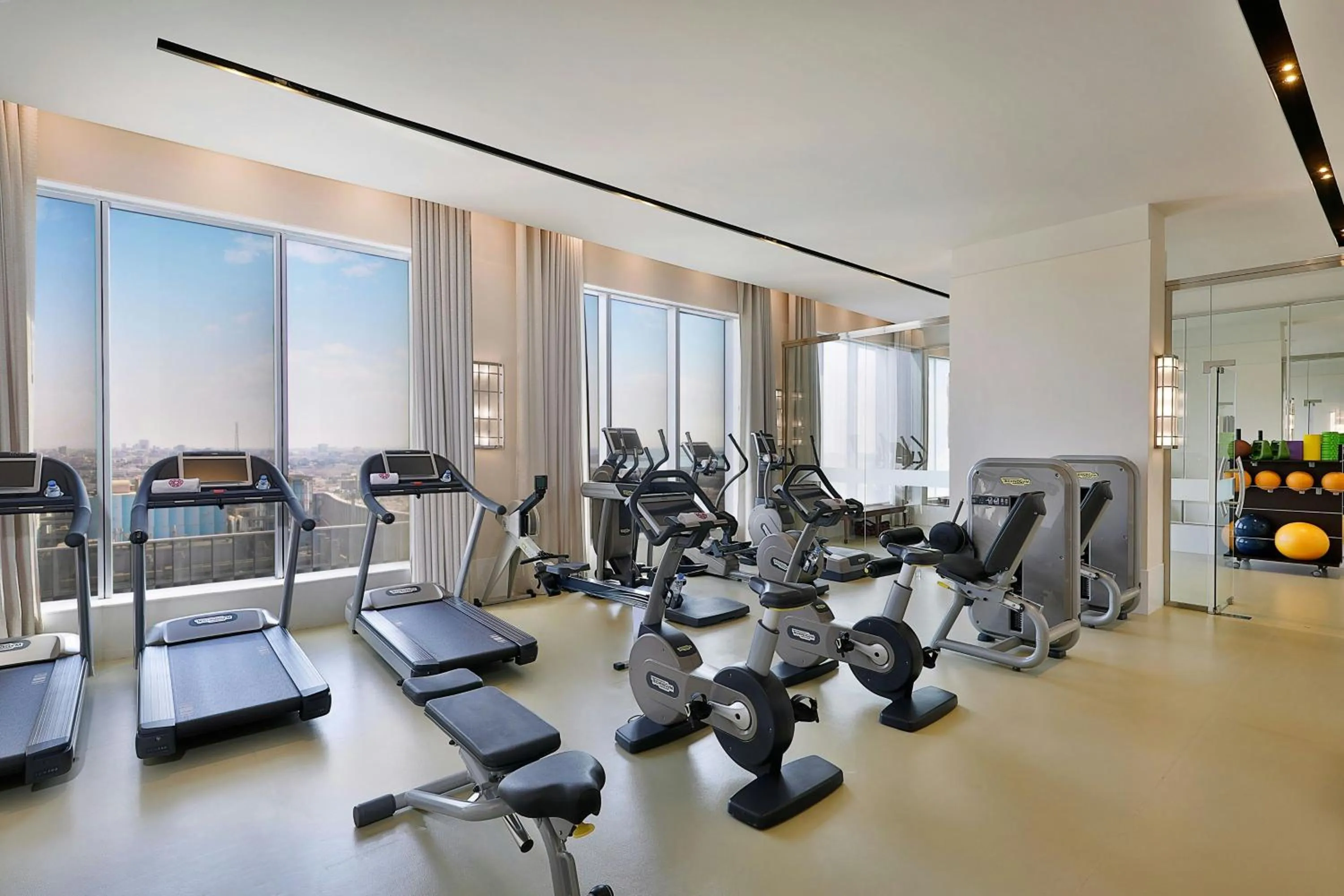 Fitness centre/facilities in Assila, a Luxury Collection Hotel, Apartment Jeddah