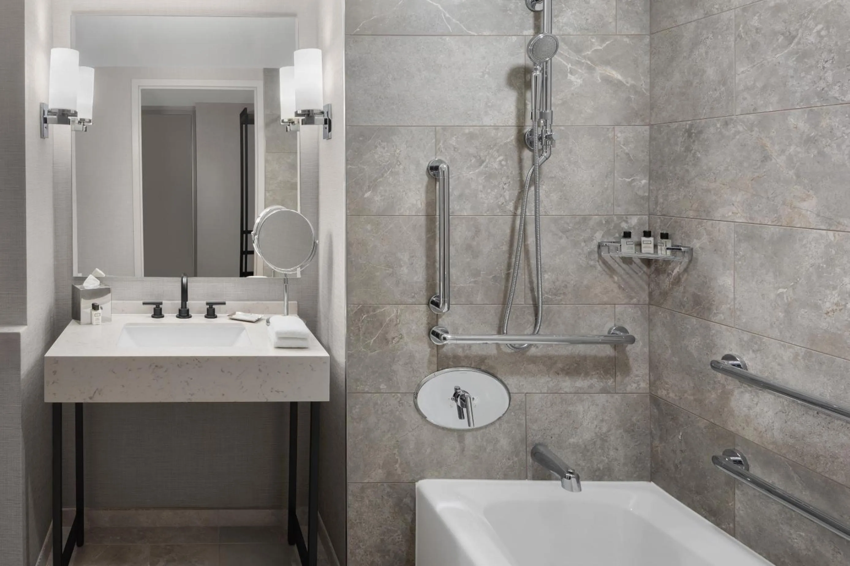 Bathroom in Hyatt Regency Jersey City on the Hudson