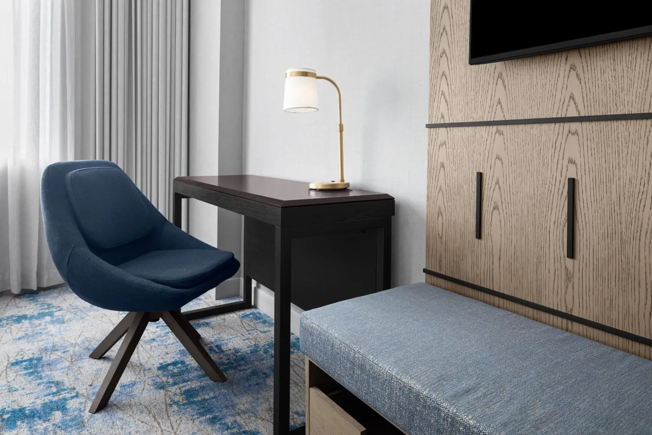 King Room in Hyatt Regency Jersey City on the Hudson King Room in Hyatt Regency Jersey City on the Hudson