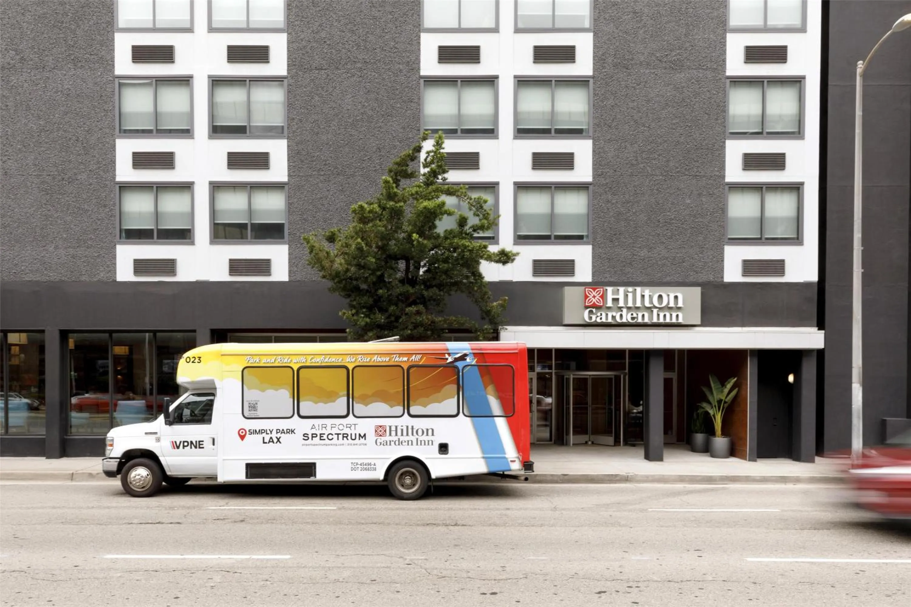 Property building in Hilton Garden Inn LAX Los Angeles Airport