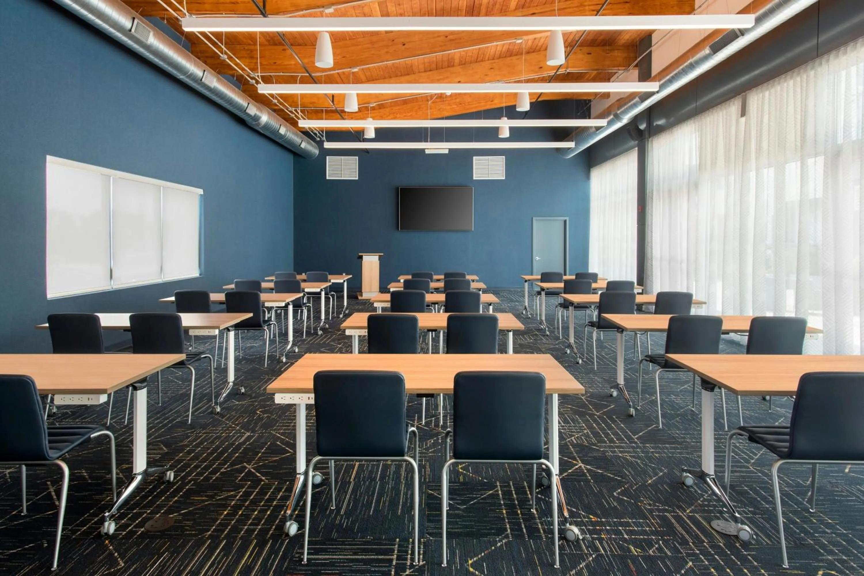 Meeting/conference room in Aloft Mount Laurel