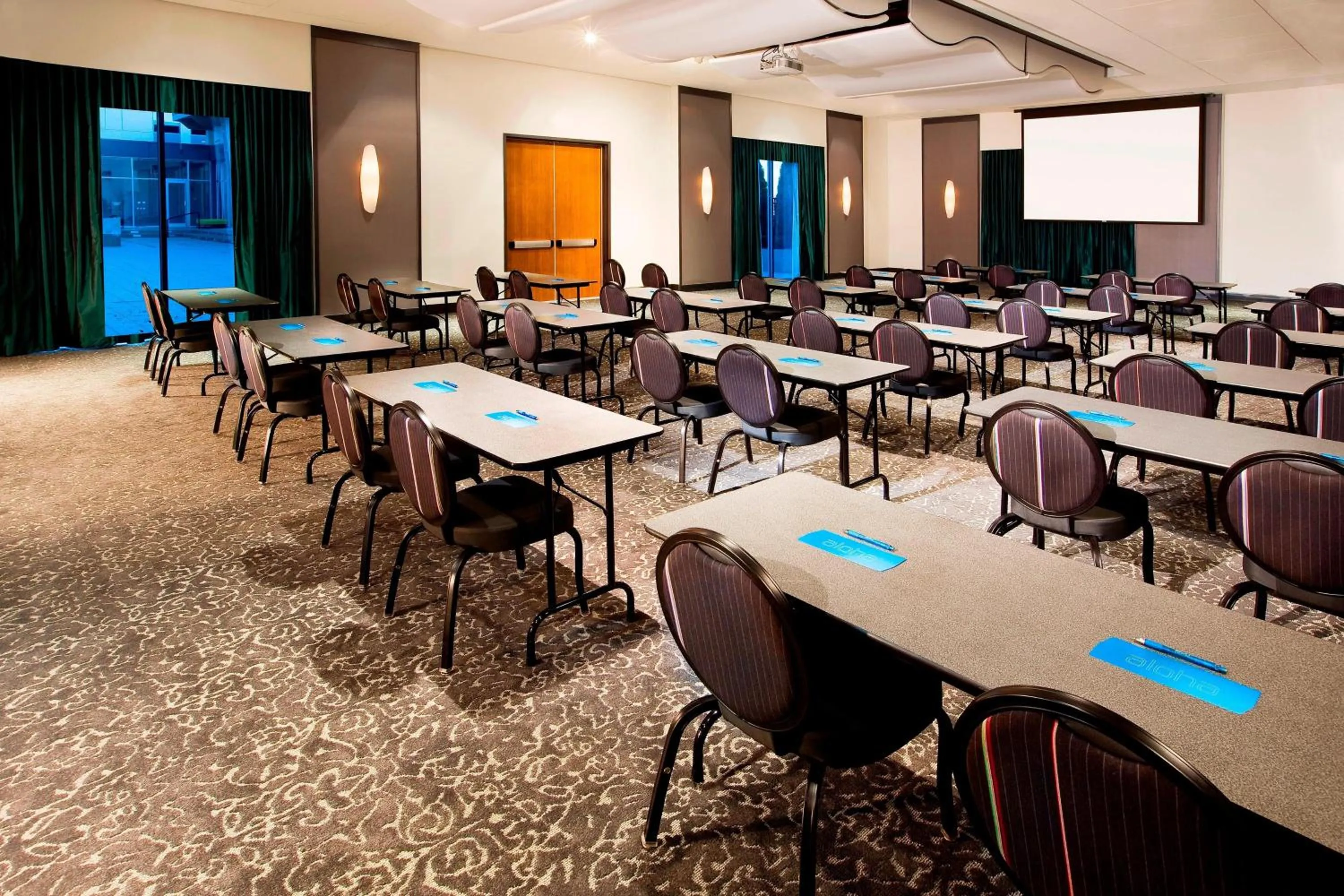 Meeting/conference room in Aloft Mount Laurel