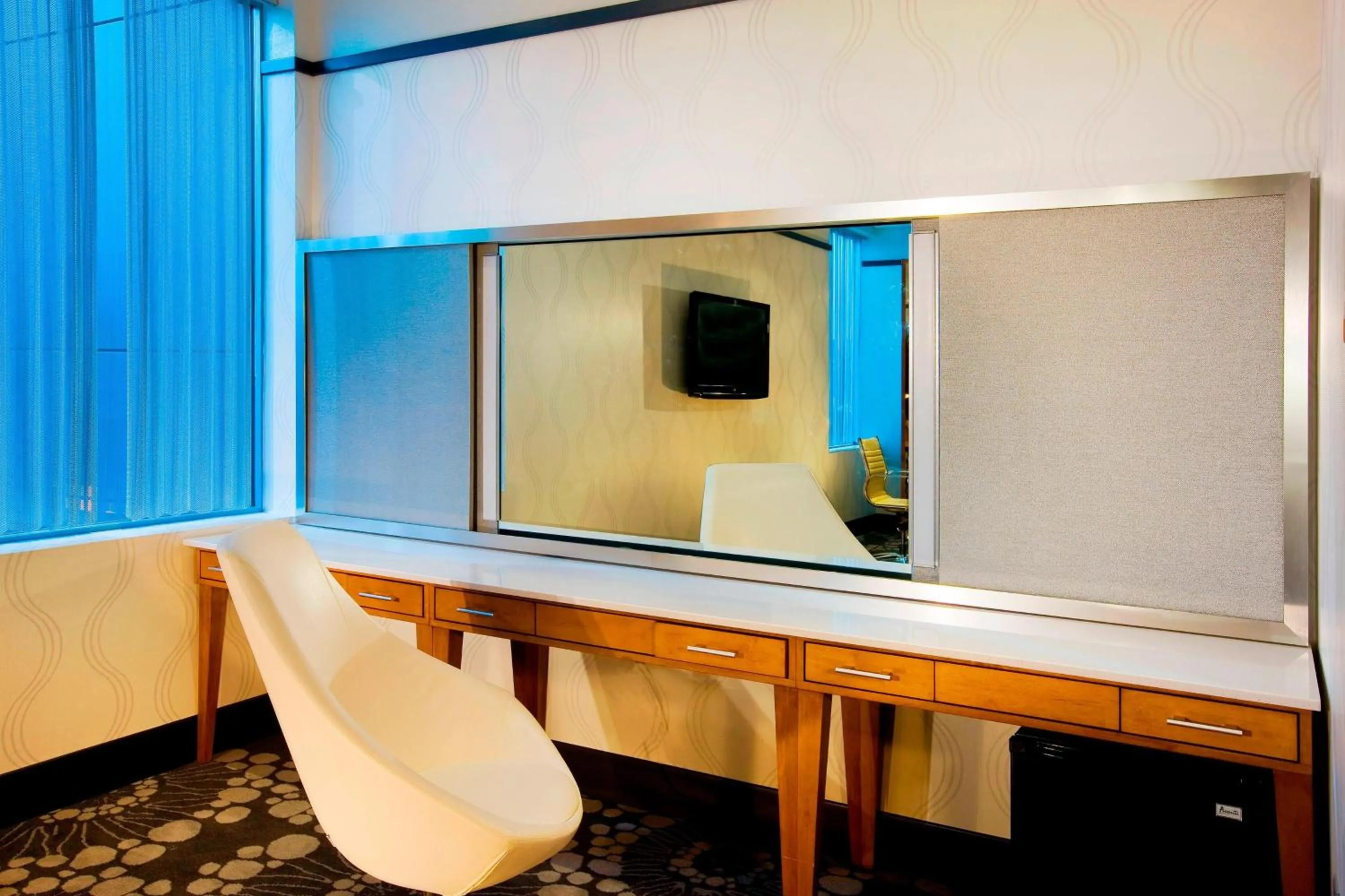 Meeting/conference room in Aloft Mount Laurel