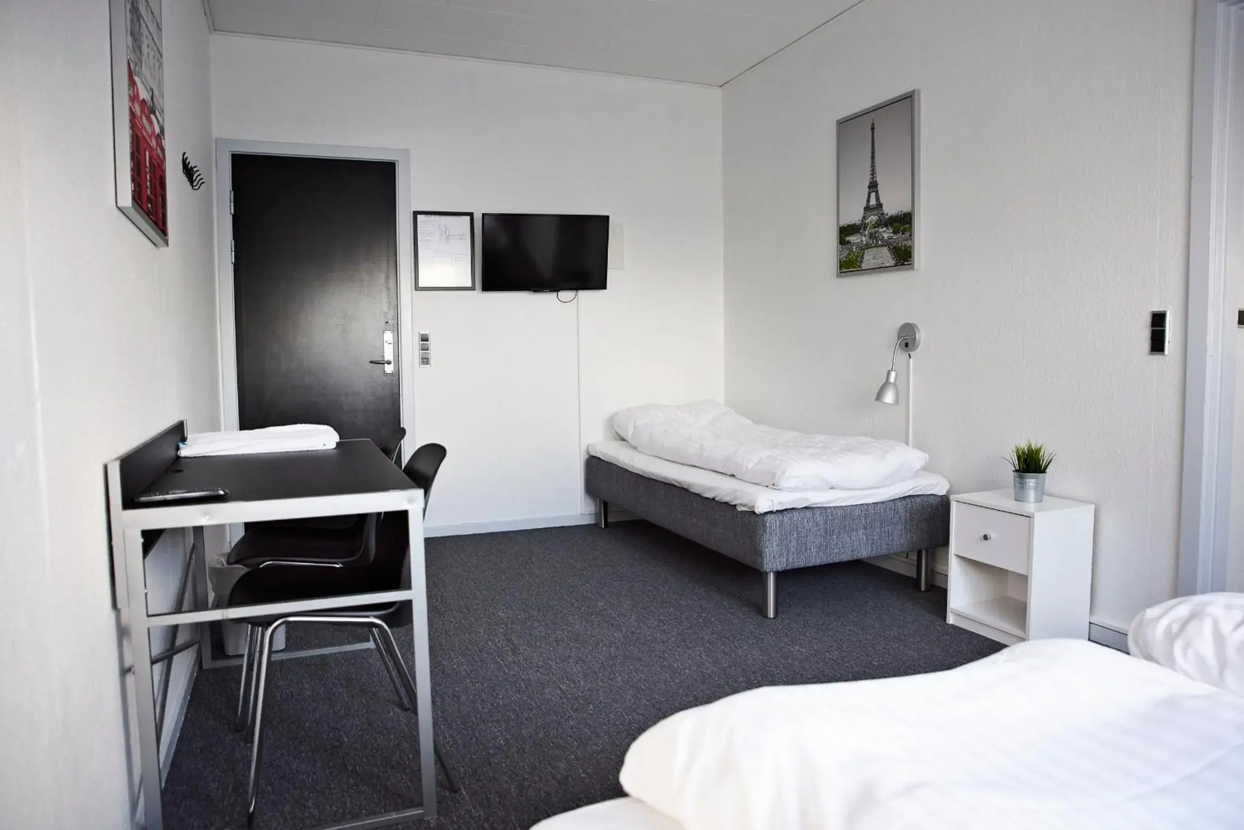 Double Room with Shared Bathroom - single occupancy in Danhostel Thyborøn Double Room with Shared Bathroom - single occupancy in Danhostel Thyborøn