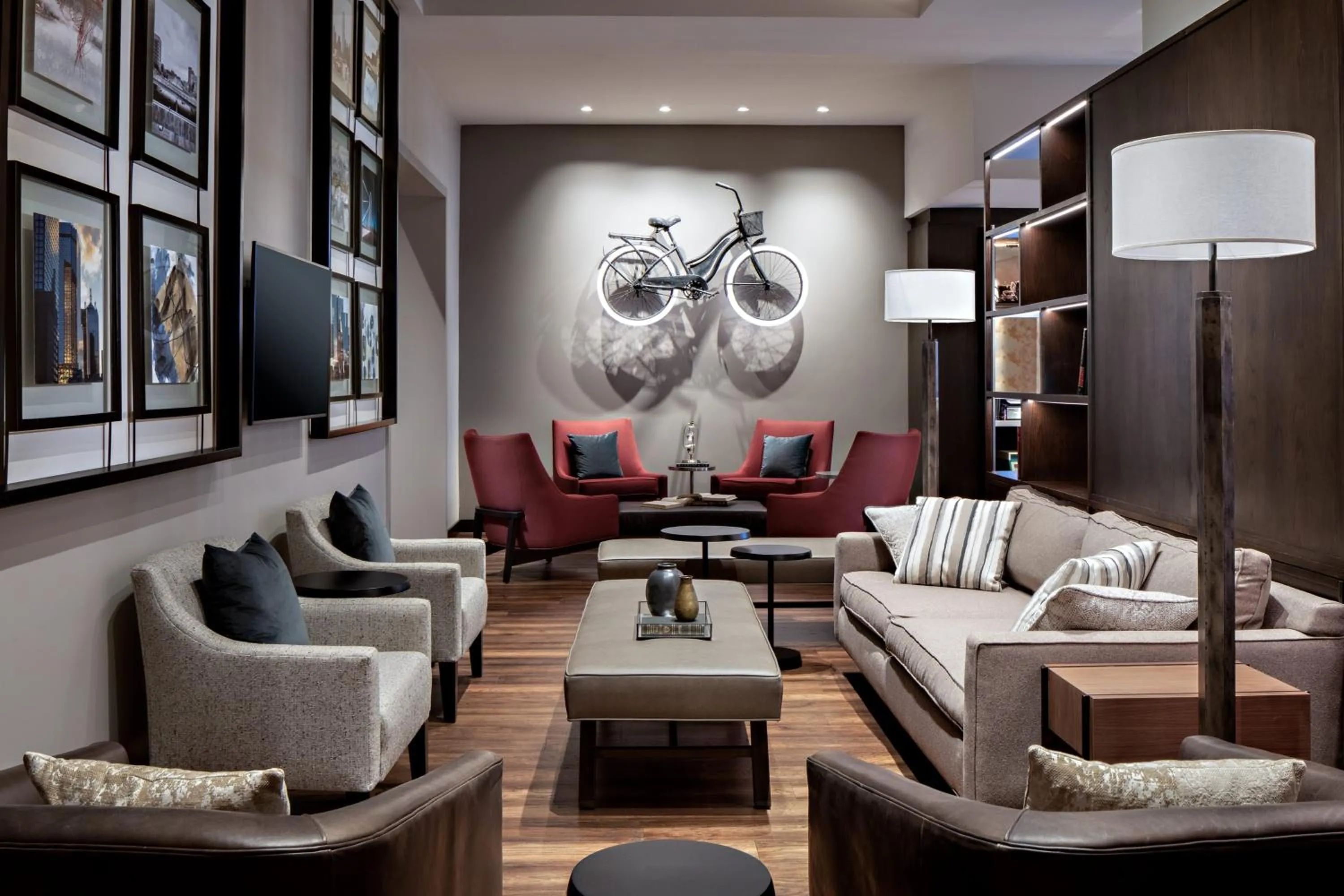 Restaurant/places to eat in Sheraton Dallas Hotel