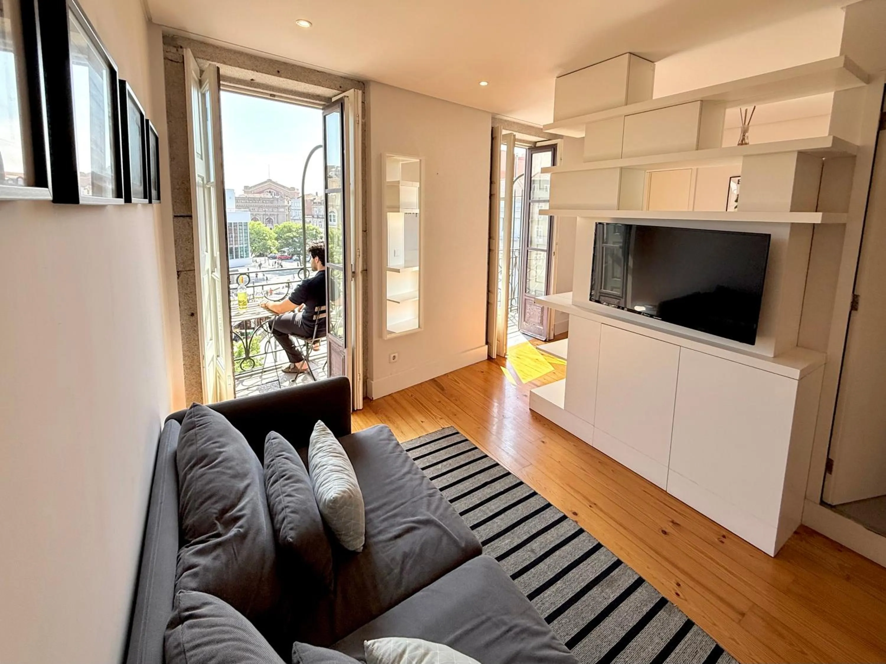 TV and multimedia in Porto Cinema Apartments