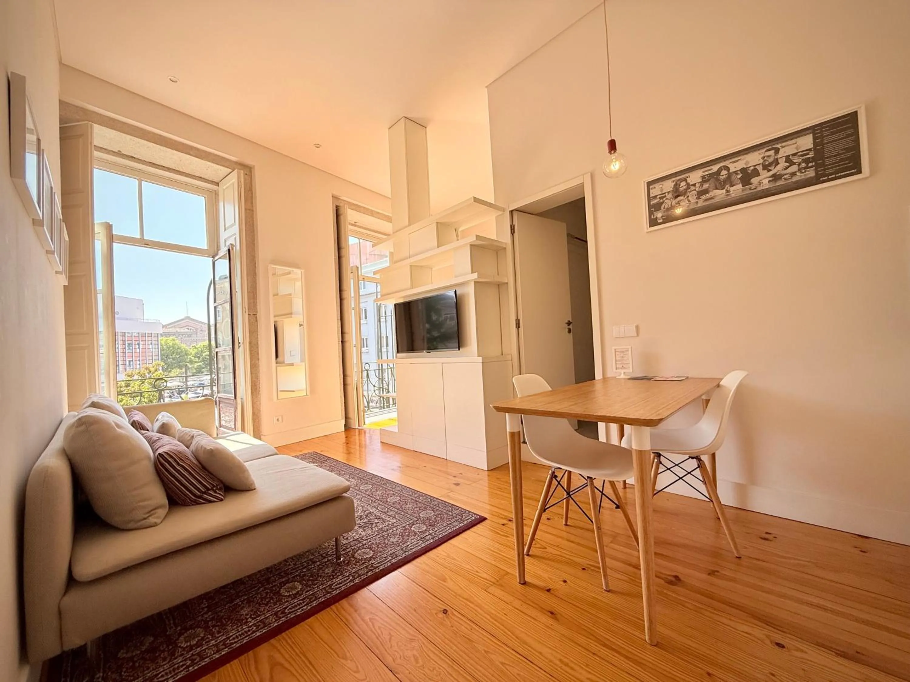 TV and multimedia in Porto Cinema Apartments